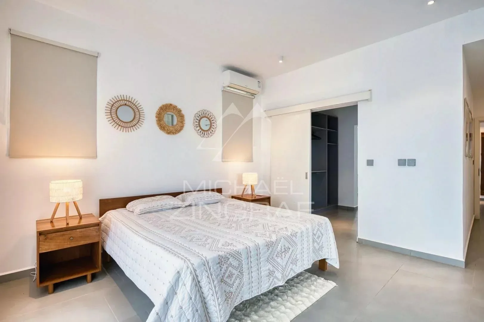 Appartement Neuf de 3 Chambres Entièrement Meublé à Pereybere - 11