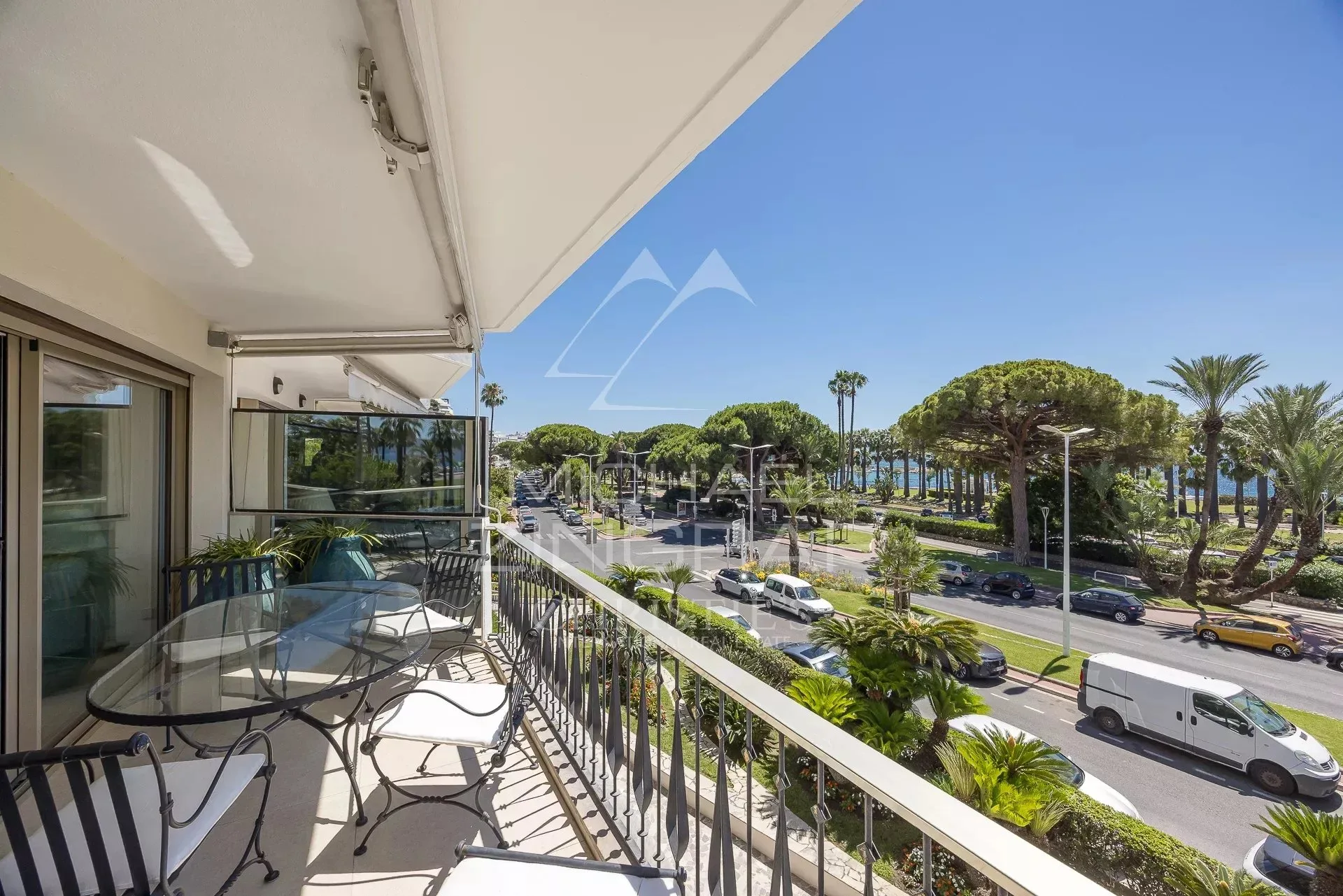 Cannes - Croisette - Élégant 4 pièces avec terrasse - 5