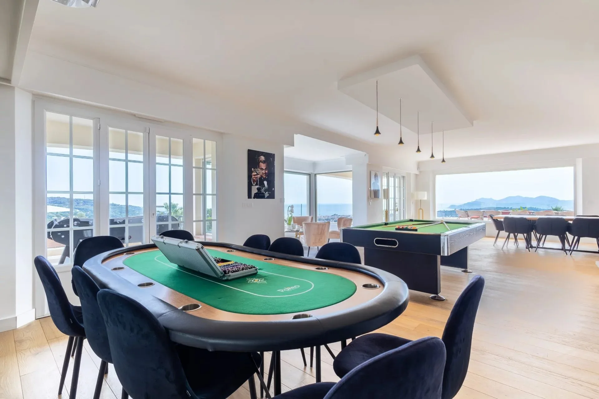 Aux portes de Cannes - Villa vue mer panoramique - 11 suites - 10