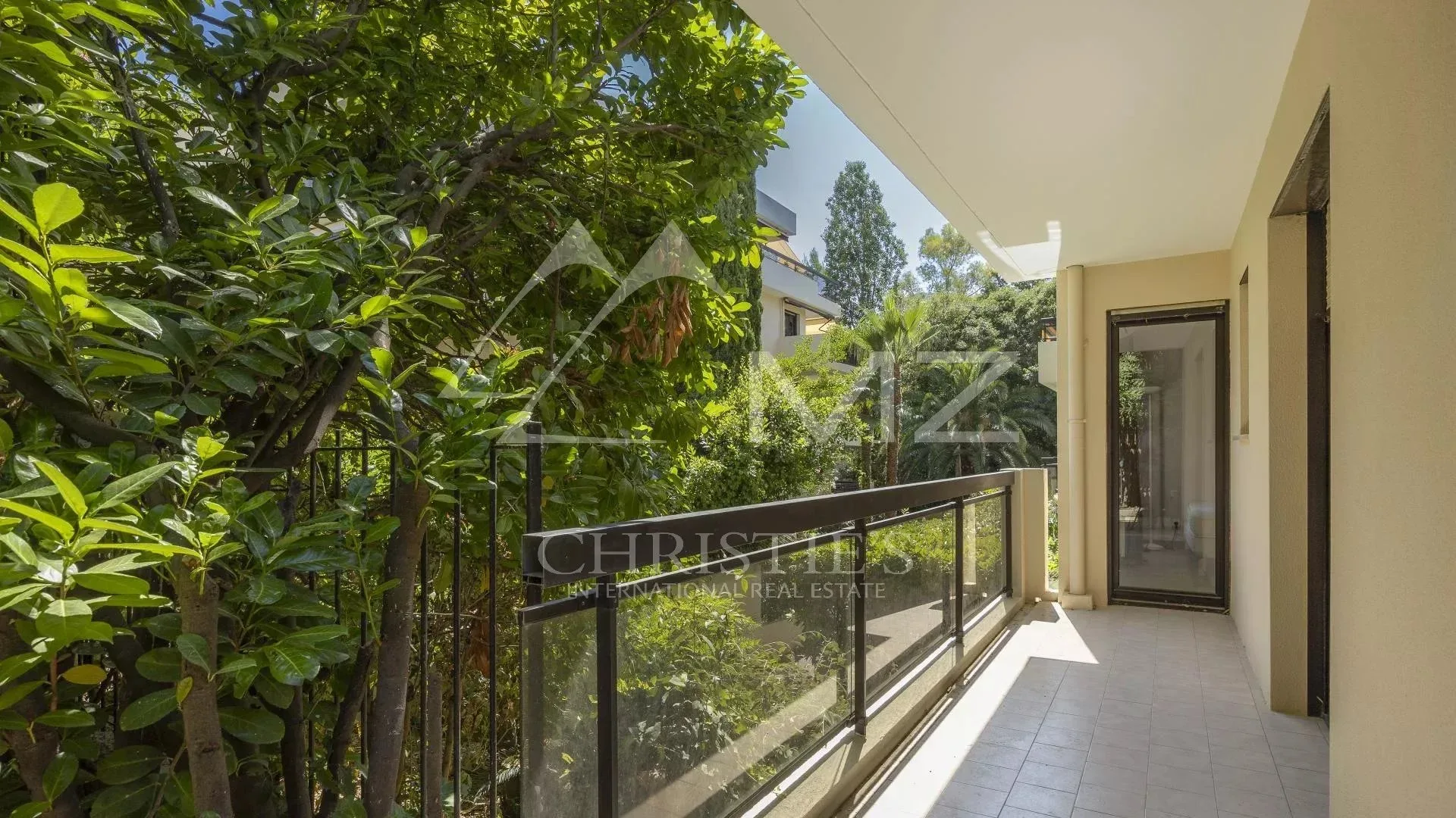 Quartier Montrose, appartement de 3 pièces avec jardin de 148m2 - 10