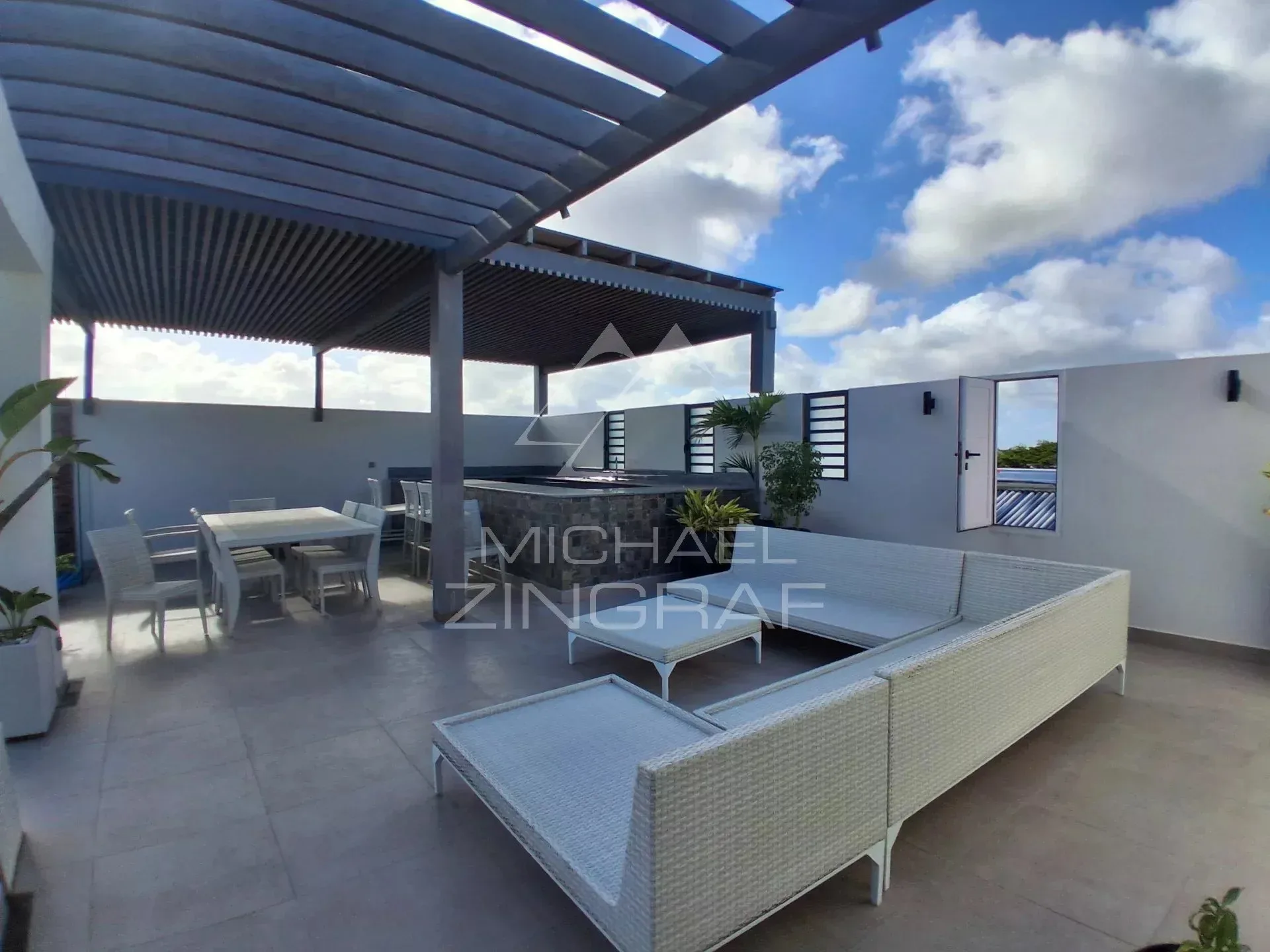 Penthouse d'Exception avec Rooftop Privatif, Piscine et Accès à une Plage Privée - 16