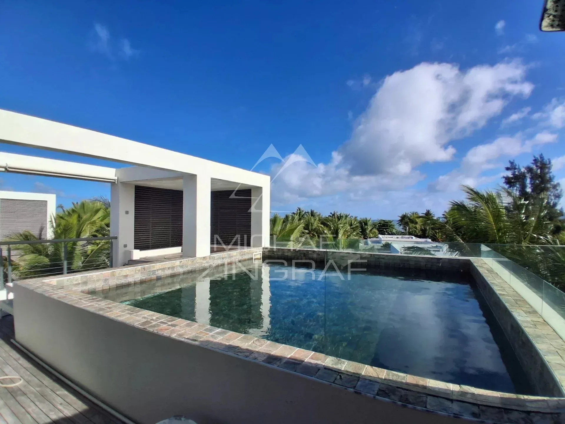 Penthouse d'Exception avec Rooftop Privatif, Piscine et Accès à une Plage Privée - 18