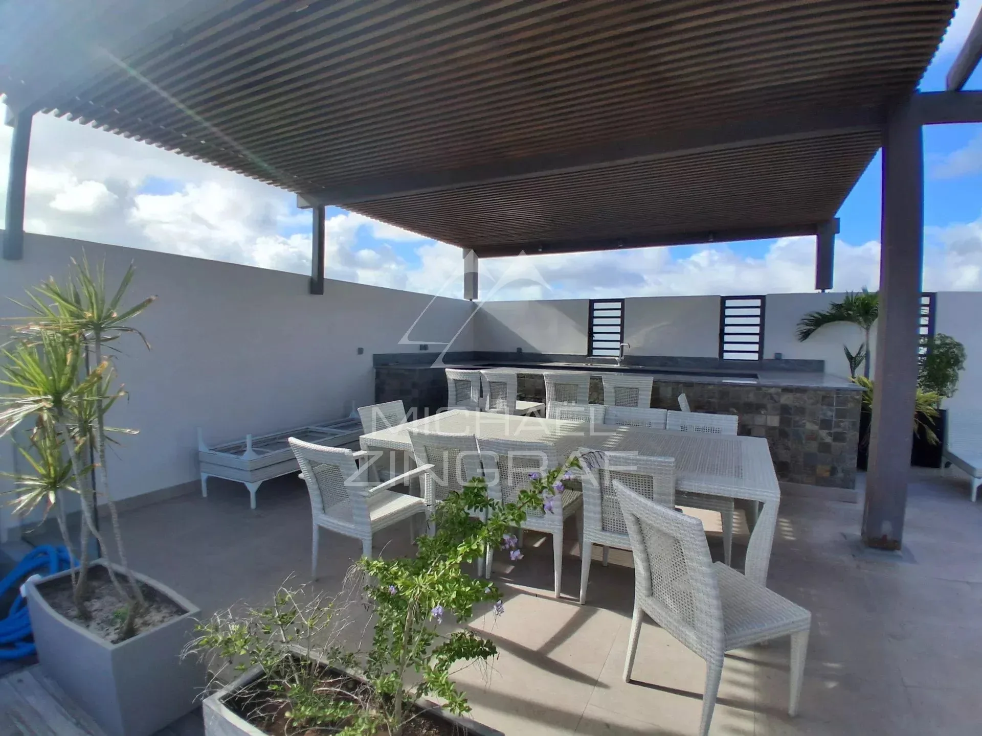 Penthouse d'Exception avec Rooftop Privatif, Piscine et Accès à une Plage Privée - 19