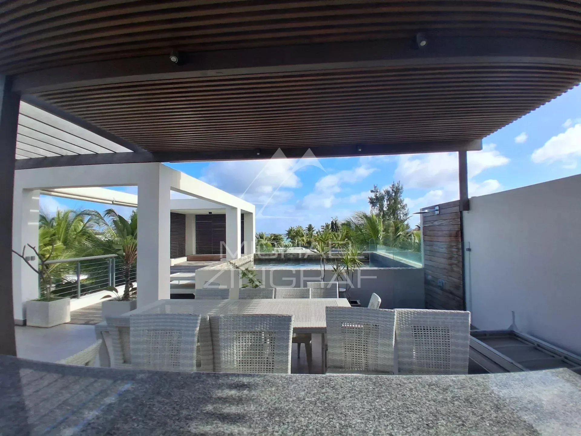 Penthouse d'Exception avec Rooftop Privatif, Piscine et Accès à une Plage Privée - 6