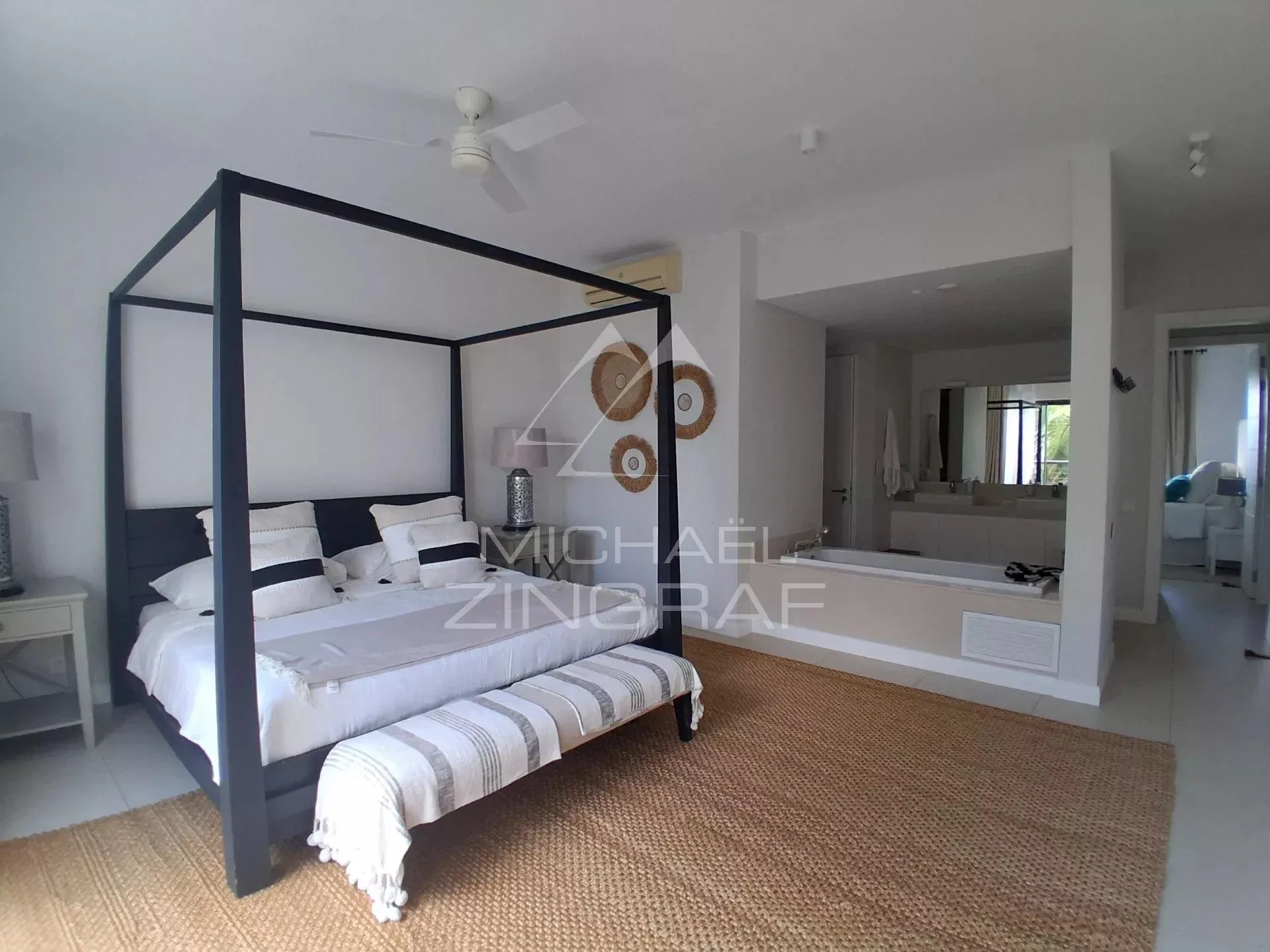 Penthouse d'Exception avec Rooftop Privatif, Piscine et Accès à une Plage Privée - 27