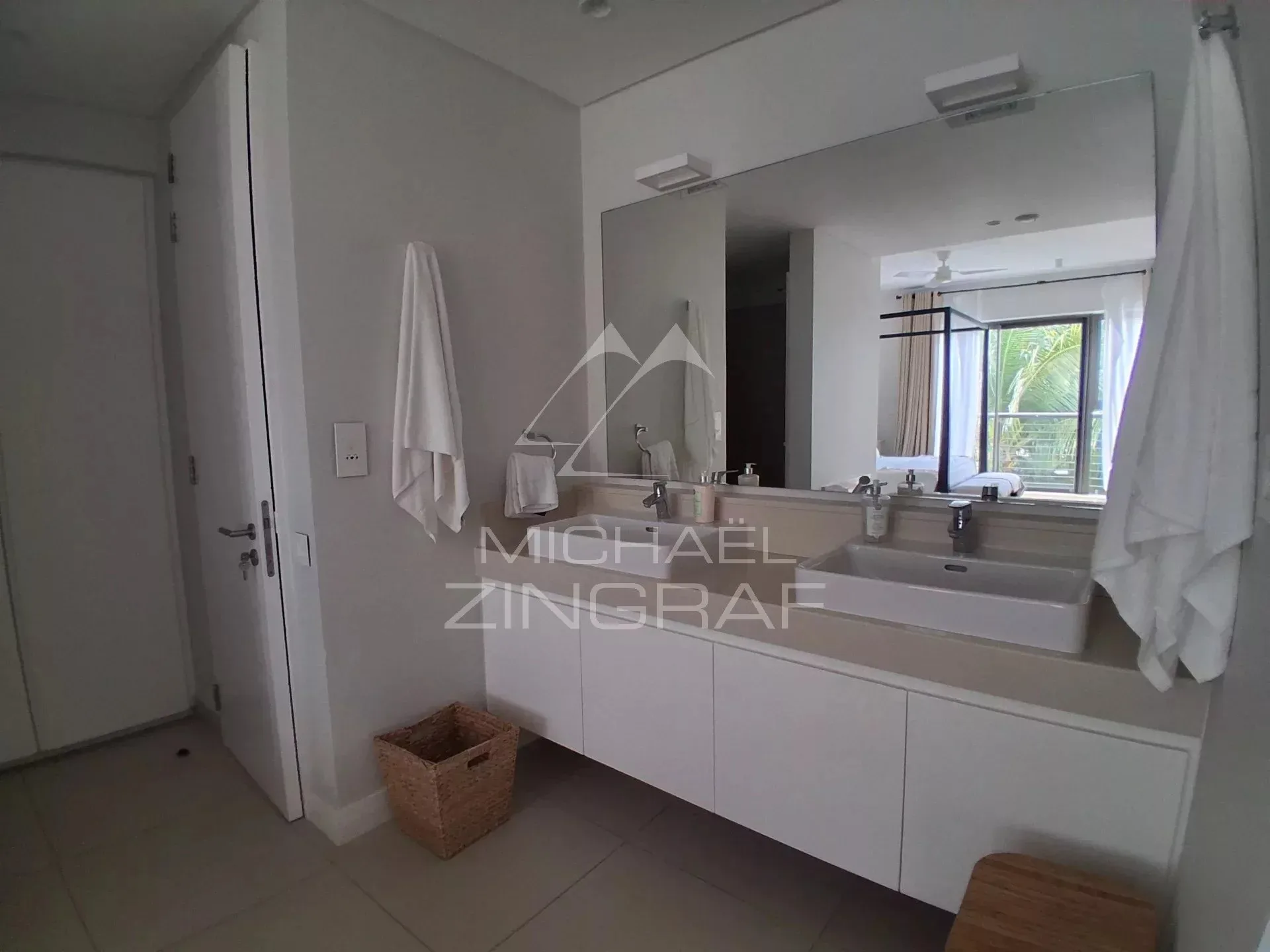 Penthouse d'Exception avec Rooftop Privatif, Piscine et Accès à une Plage Privée - 29