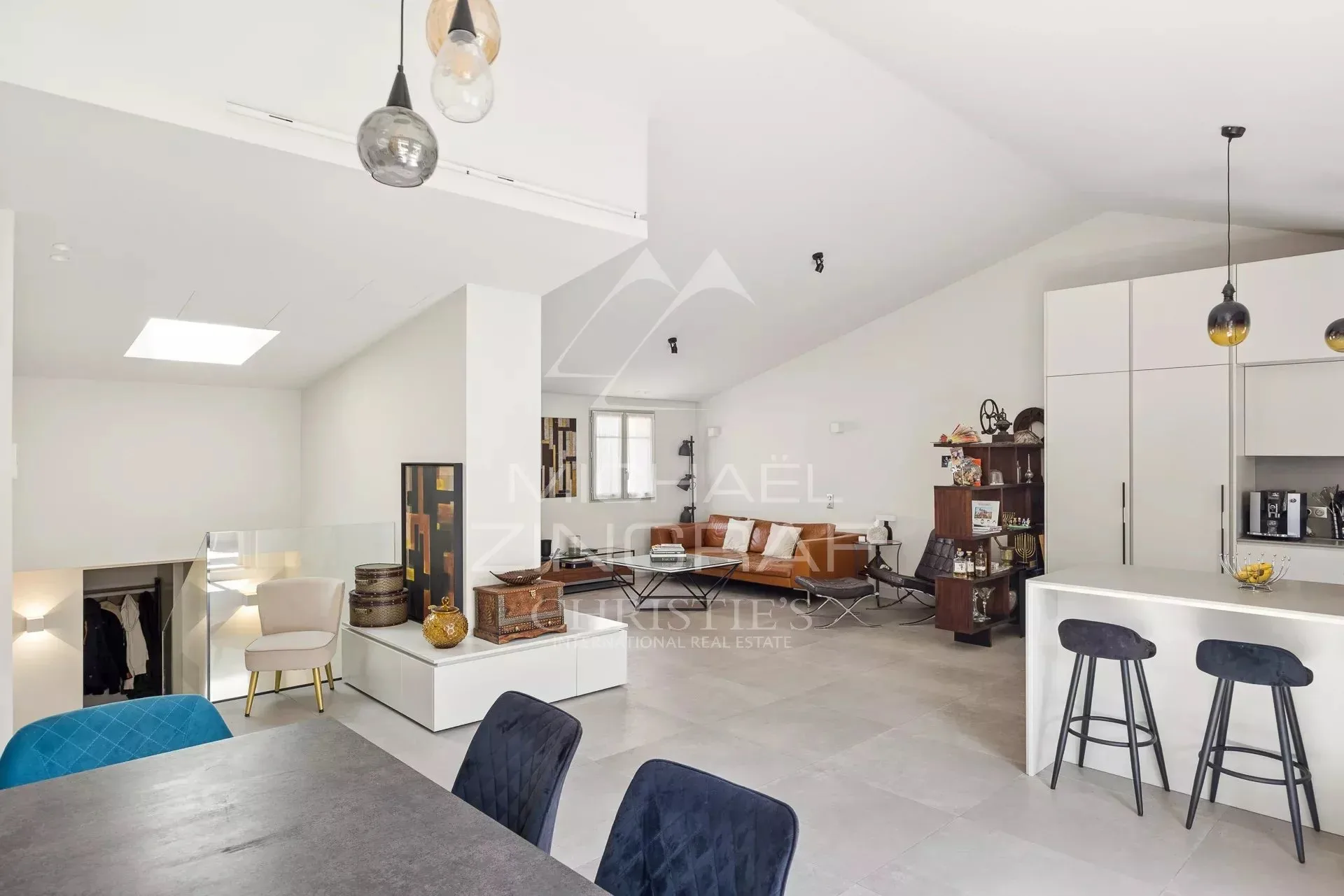NICE Centre – Duplex moderne dans immeuble bourgeois avec grande terrasse - 5