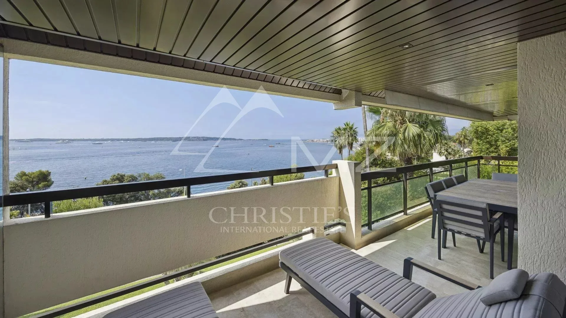 Magnifique appartement contemporain à la vue mer féerique - 2