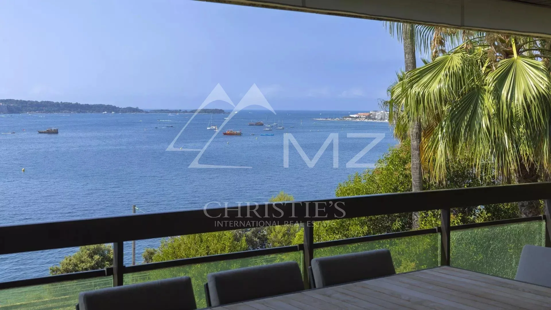 Magnifique appartement contemporain à la vue mer féerique - 4
