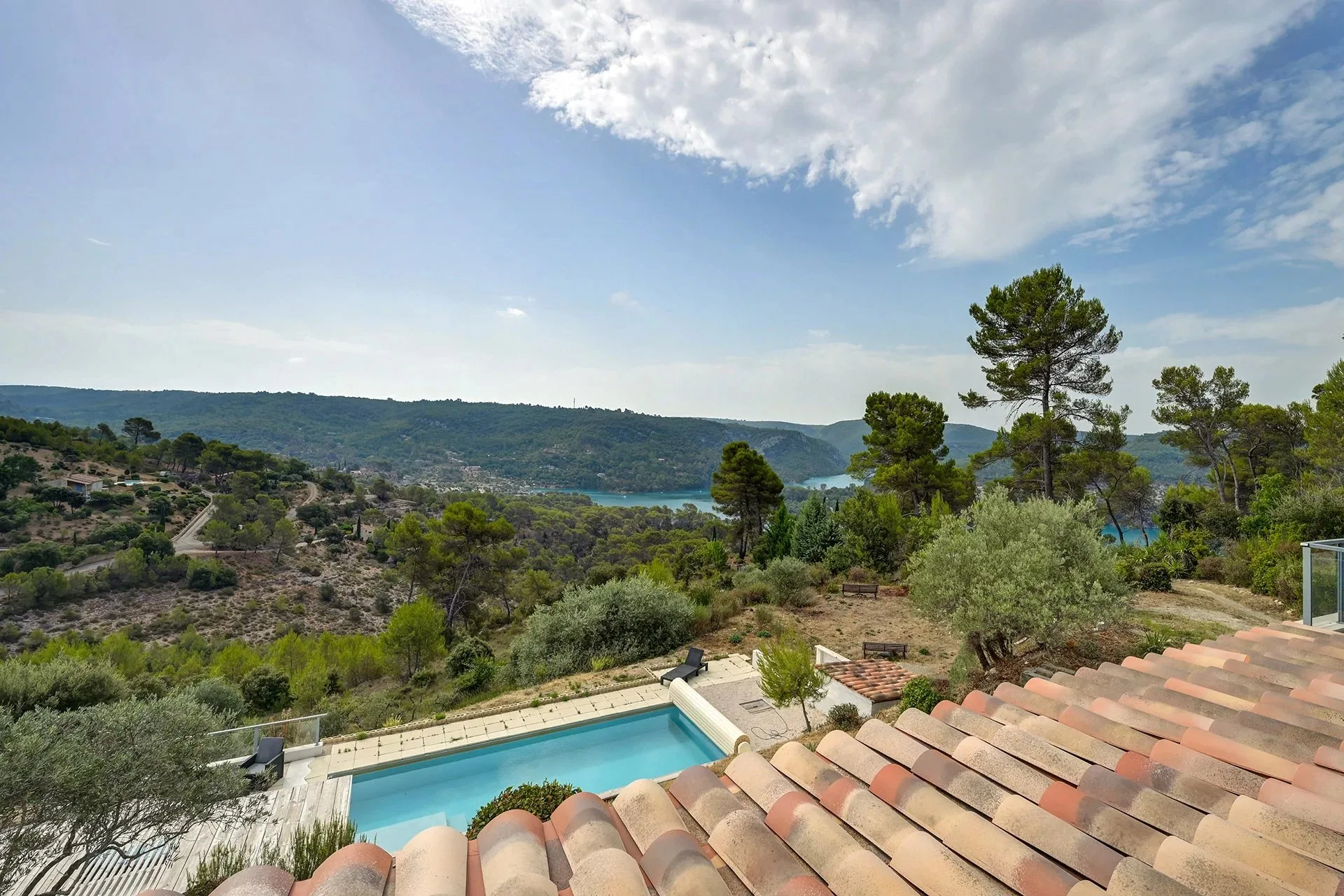 Vue panoramique exceptionnelle sur le lac d'Esparron – Au cœur des Gorges du Verdon - 17