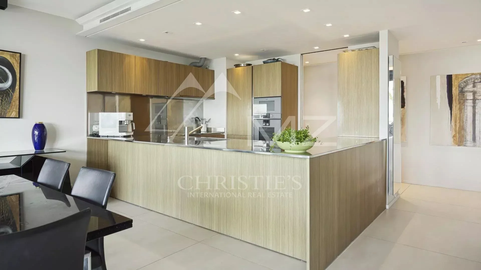 Appartement contemporain dans une résidence récente de la Californie - 4