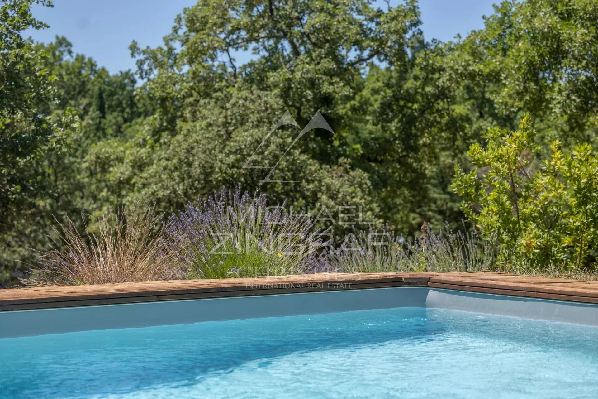 Exclusivité - Luberon - Belle propriété avec piscine et dépendances - 3