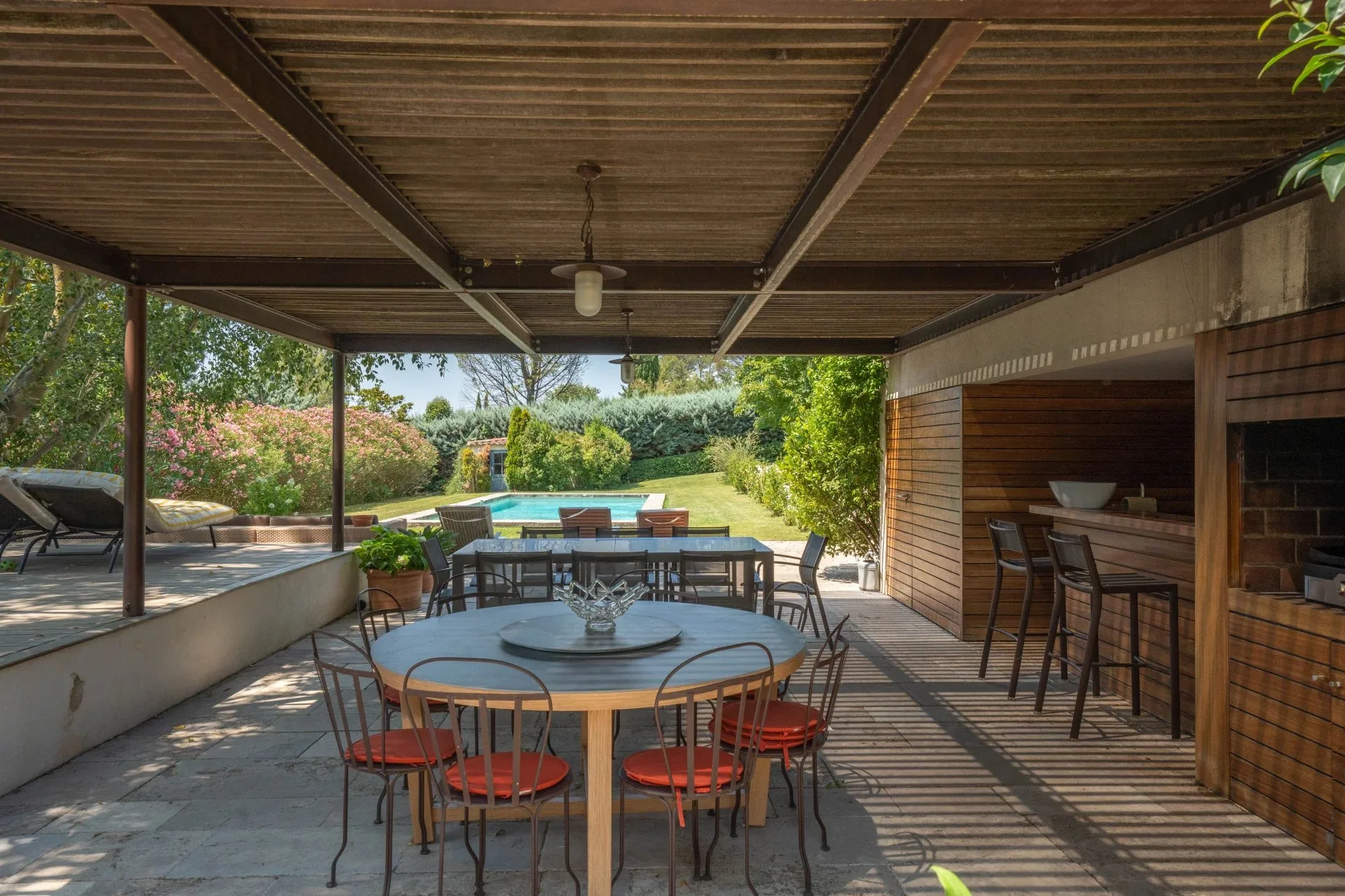Aix-en-Provence – Propriété avec piscine au coeur d'un écrin de verdure - 25