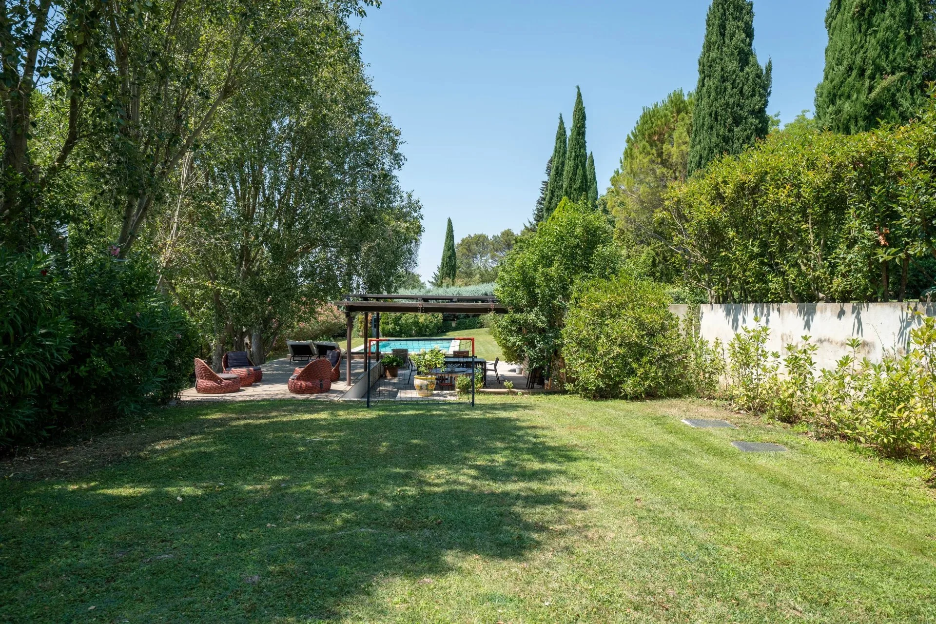 Aix-en-Provence – Propriété avec piscine au coeur d'un écrin de verdure - 29