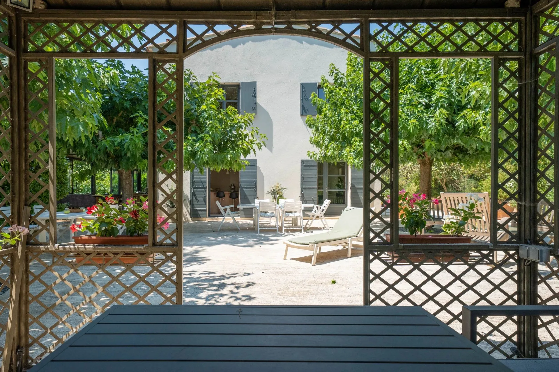 Aix-en-Provence – Propriété avec piscine au coeur d'un écrin de verdure - 30