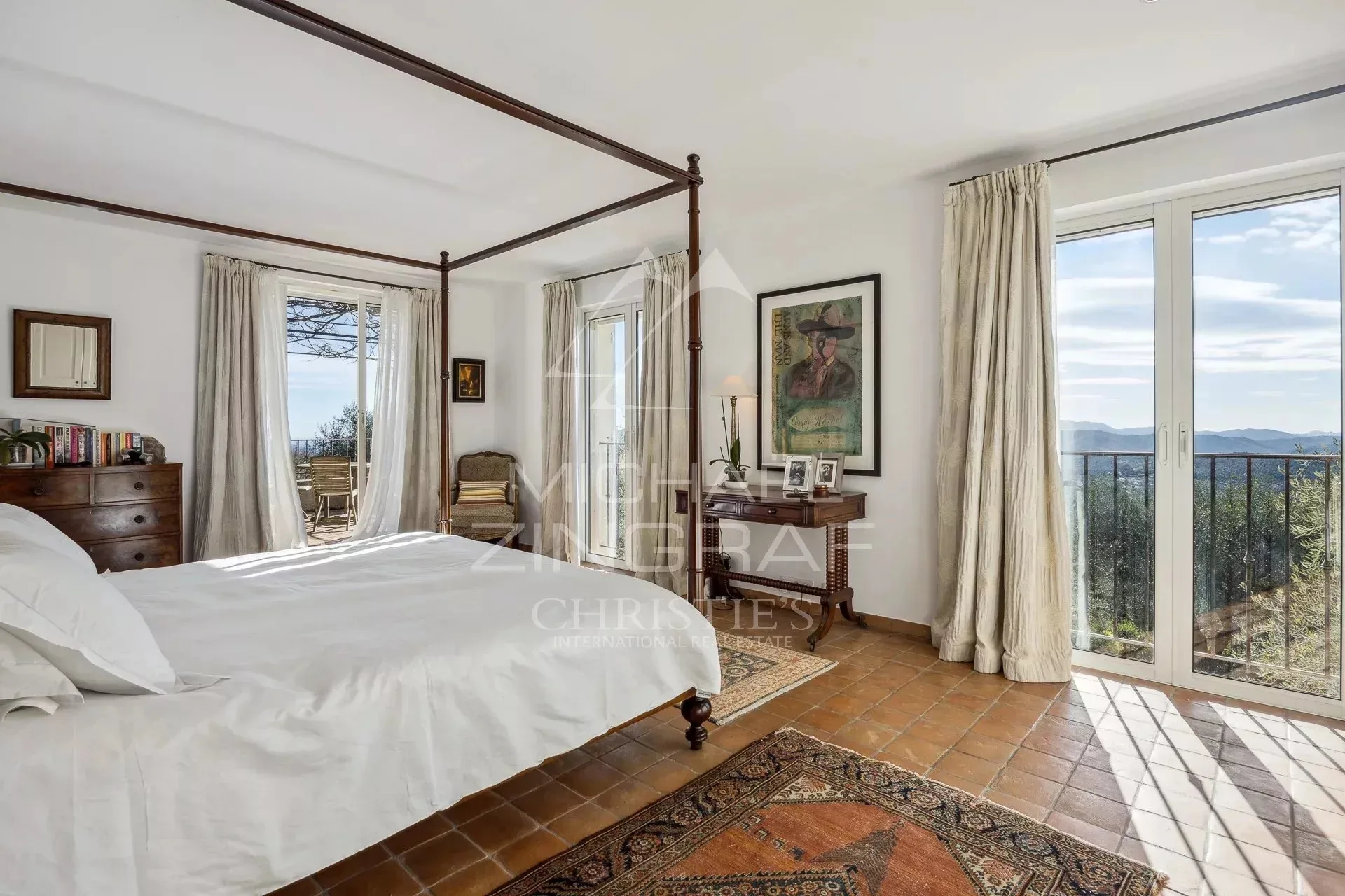 Elegante  Villa position dominante avec vue mer et oliveraie - 4