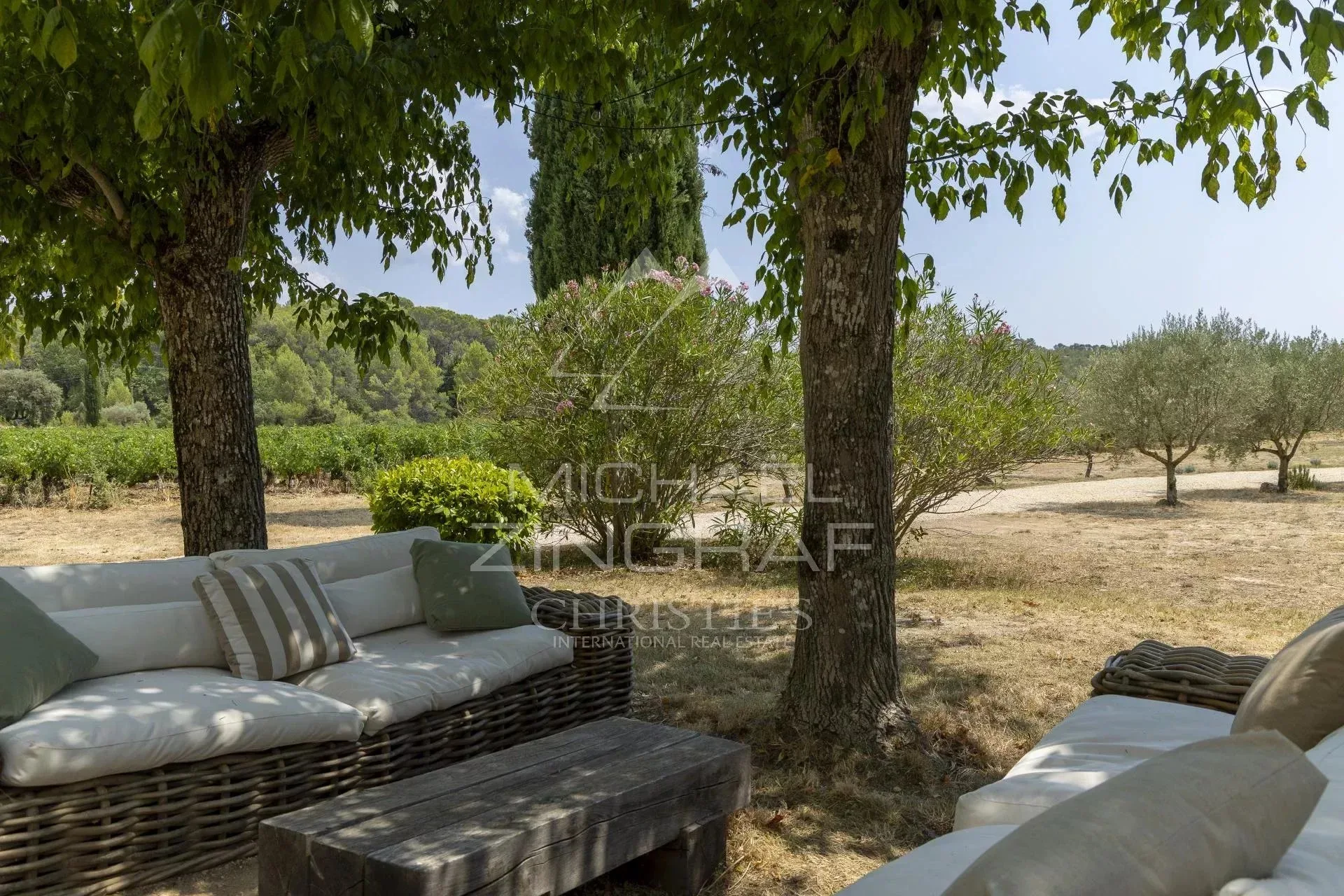 Character property in Cotignac – A Provençal estate surrounded by vineyards, olive trees and the art of living - 14