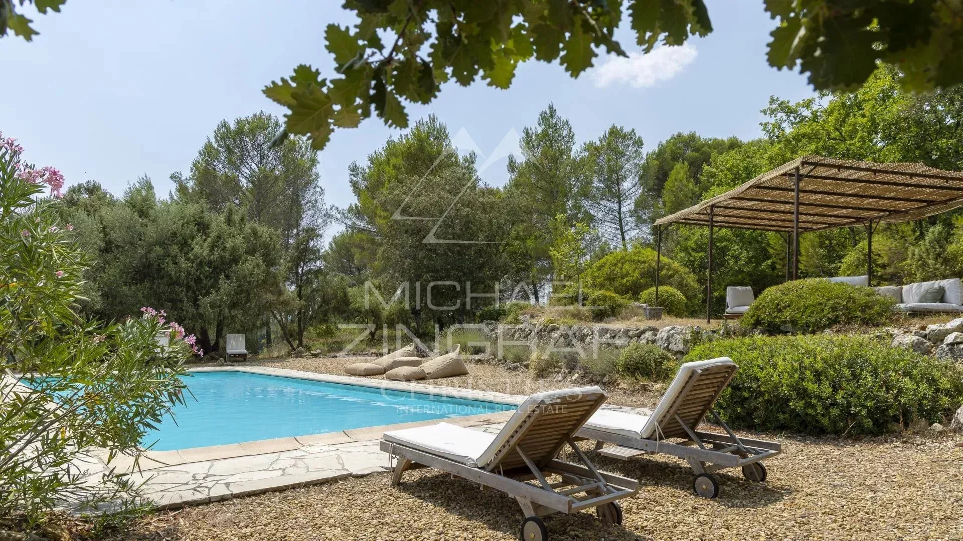 Character property in Cotignac – A Provençal estate surrounded by vineyards, olive trees and the art of living - 10