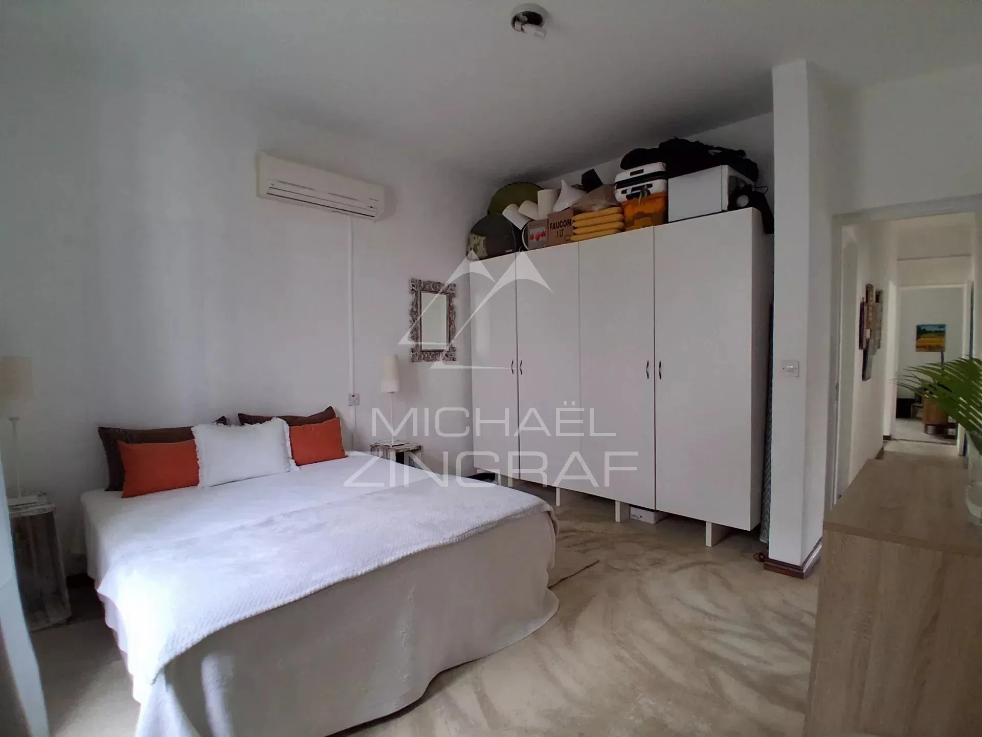 Villa familiale meublée de 4 chambres avec piscine - 37