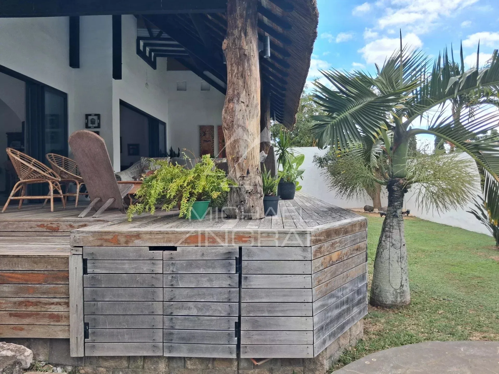 Villa familiale meublée de 4 chambres avec piscine - 59
