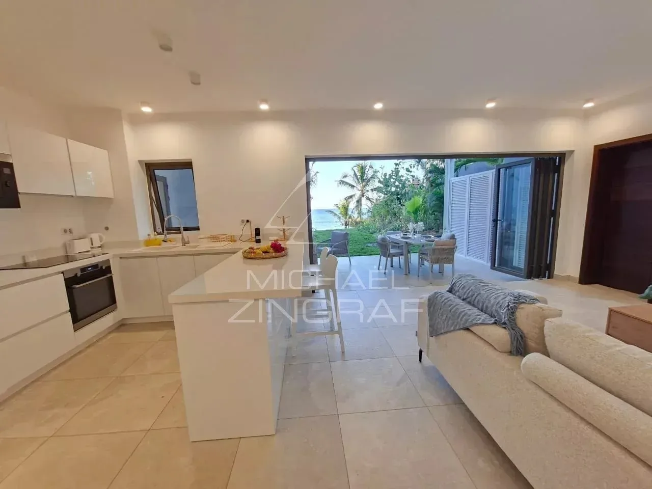 Appartement pieds dans l'eau avec vue panoramique sur l'océan – Pointe aux Canonniers - 4