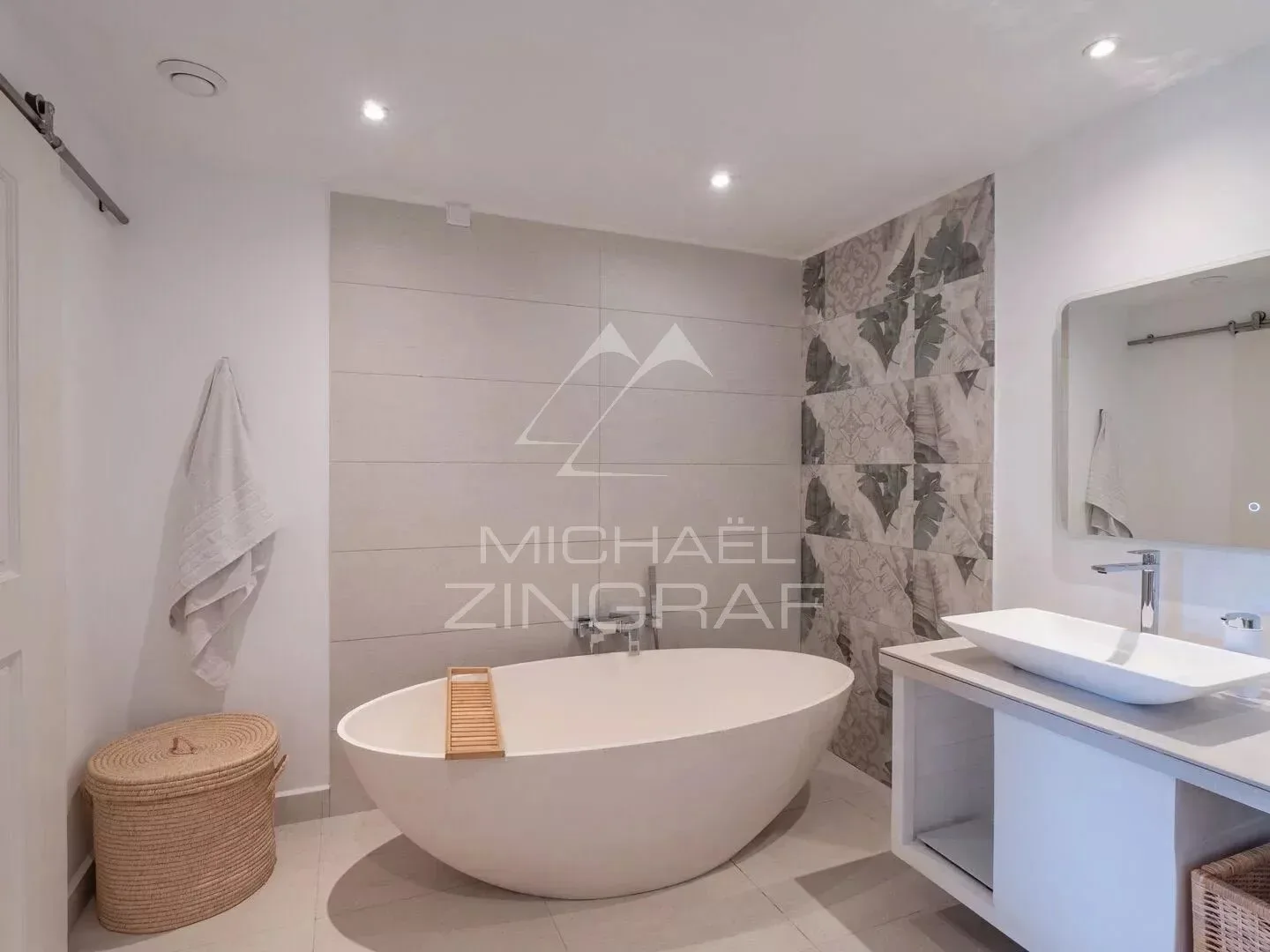 Élégant duplex meublé de 3 chambres en suite avec jardin – Rivière Noire - 12