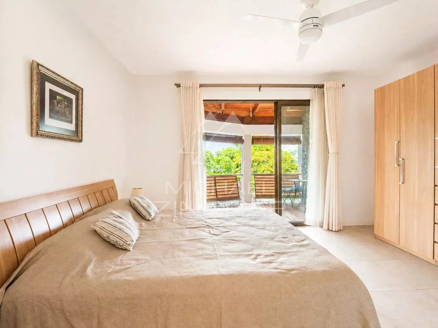 Élégant duplex meublé de 3 chambres en suite avec jardin – Rivière Noire - 7