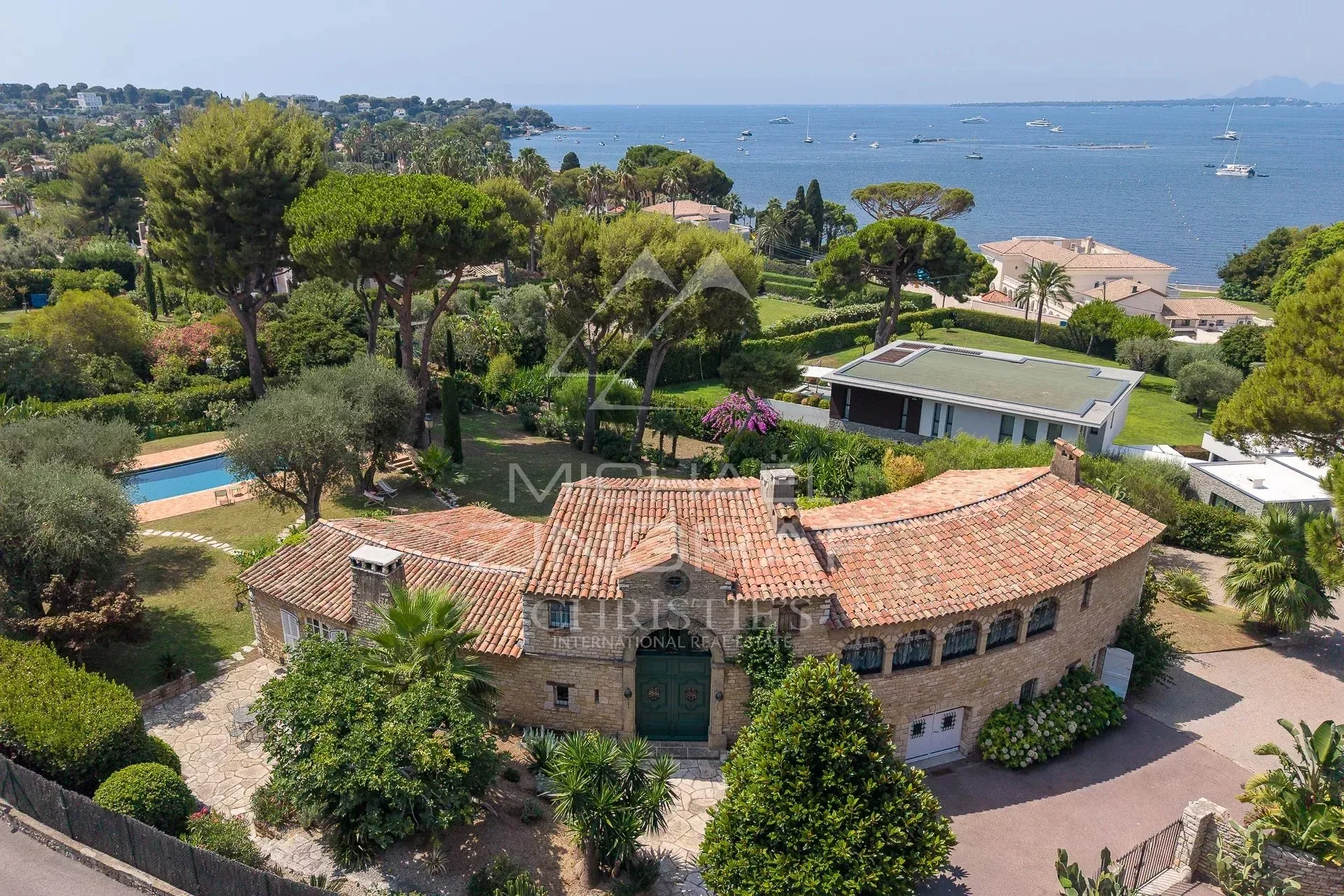 Exclusivité Mas d’exception avec vue mer panoramique au Cap d’Antibes - 31