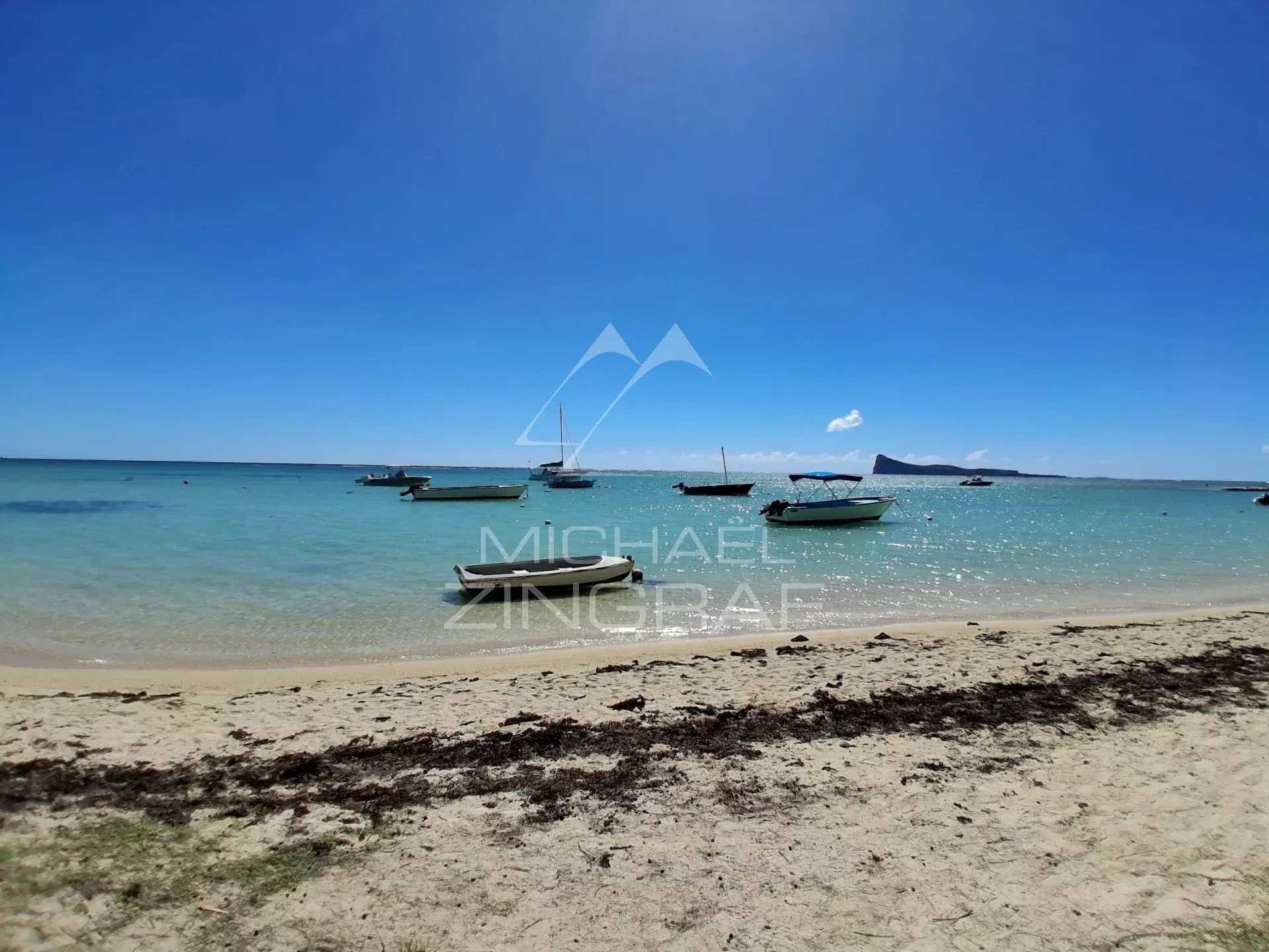 Duplex 2 Chambres avec Accès Direct à la Plage – Pereybère - 19