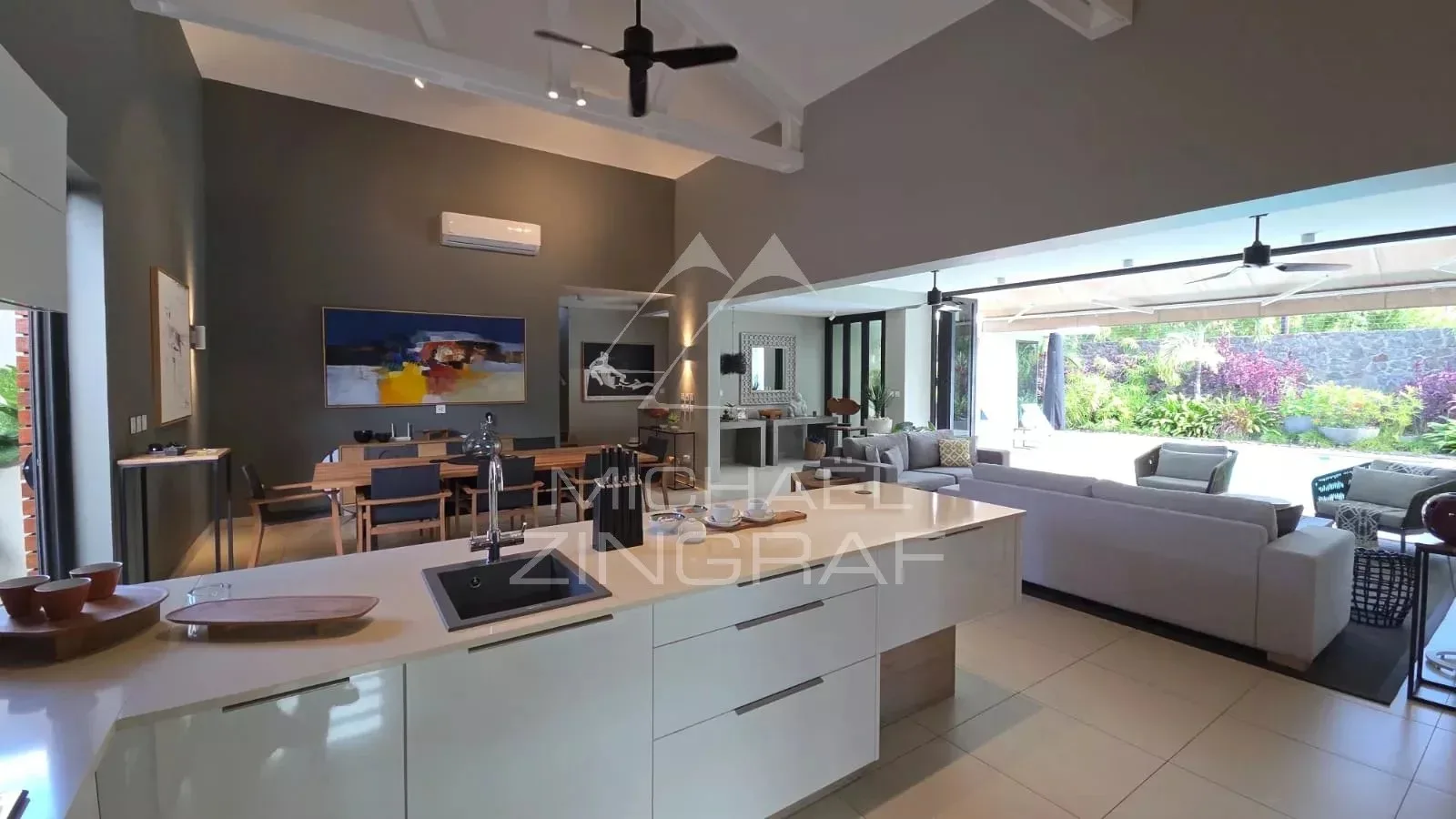 Villa contemporaine d'exception à Pereybère - 6