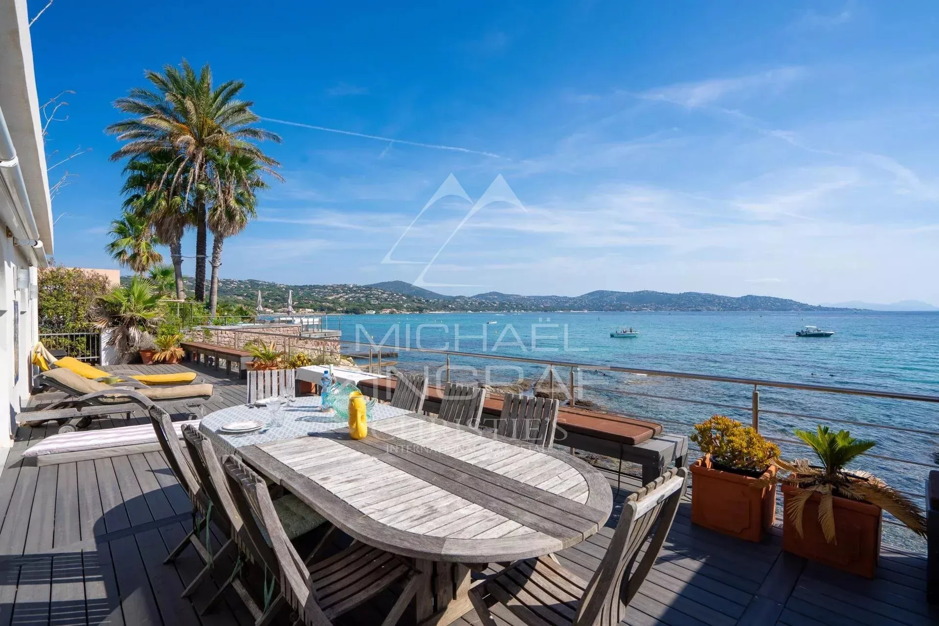 Villa pieds dans l'eau entre Cannes et Saint Tropez - EXCLUSIVITE - 6