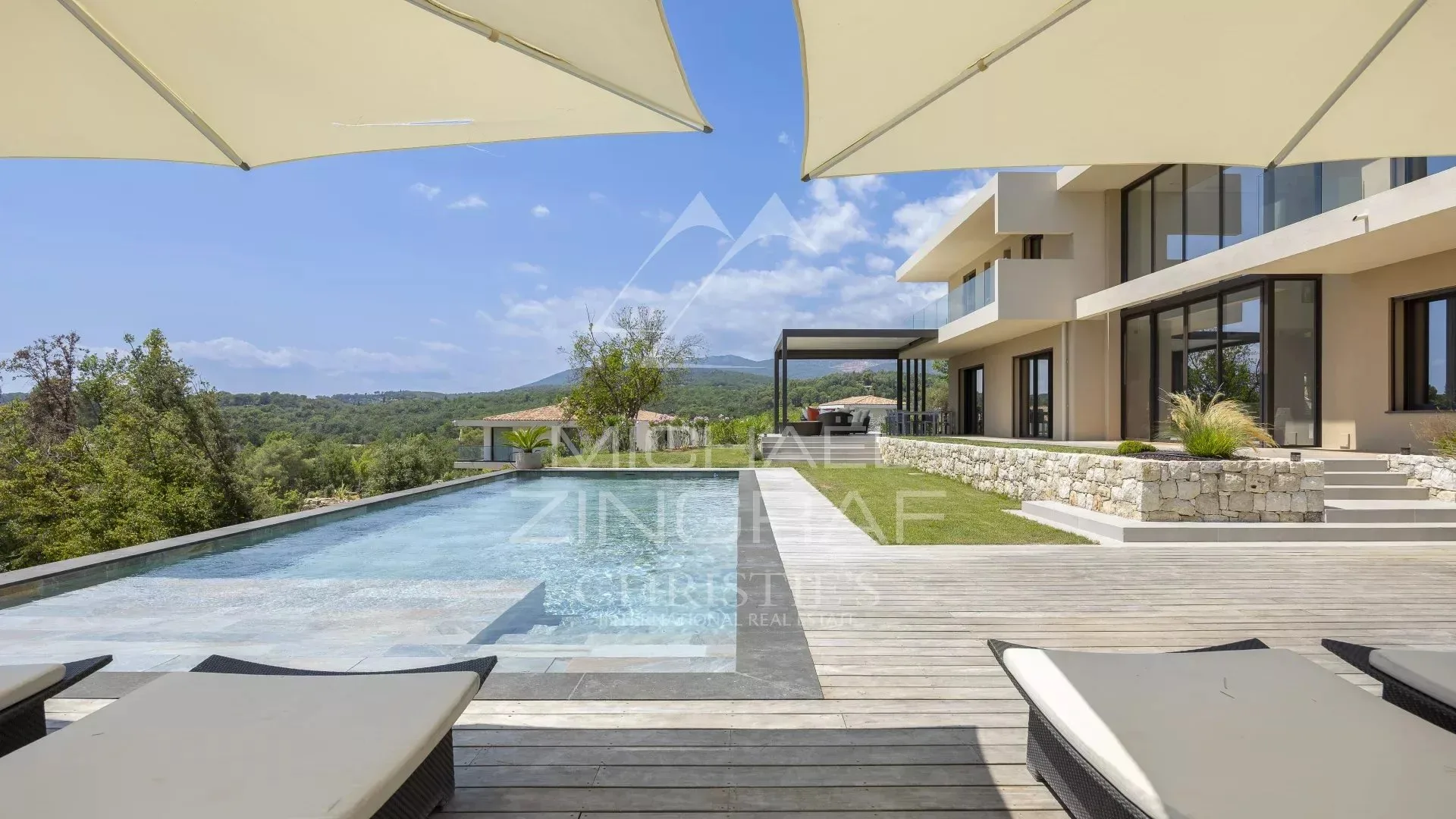 Une signature architecturale contemporaine avec panorama d'exception - 44