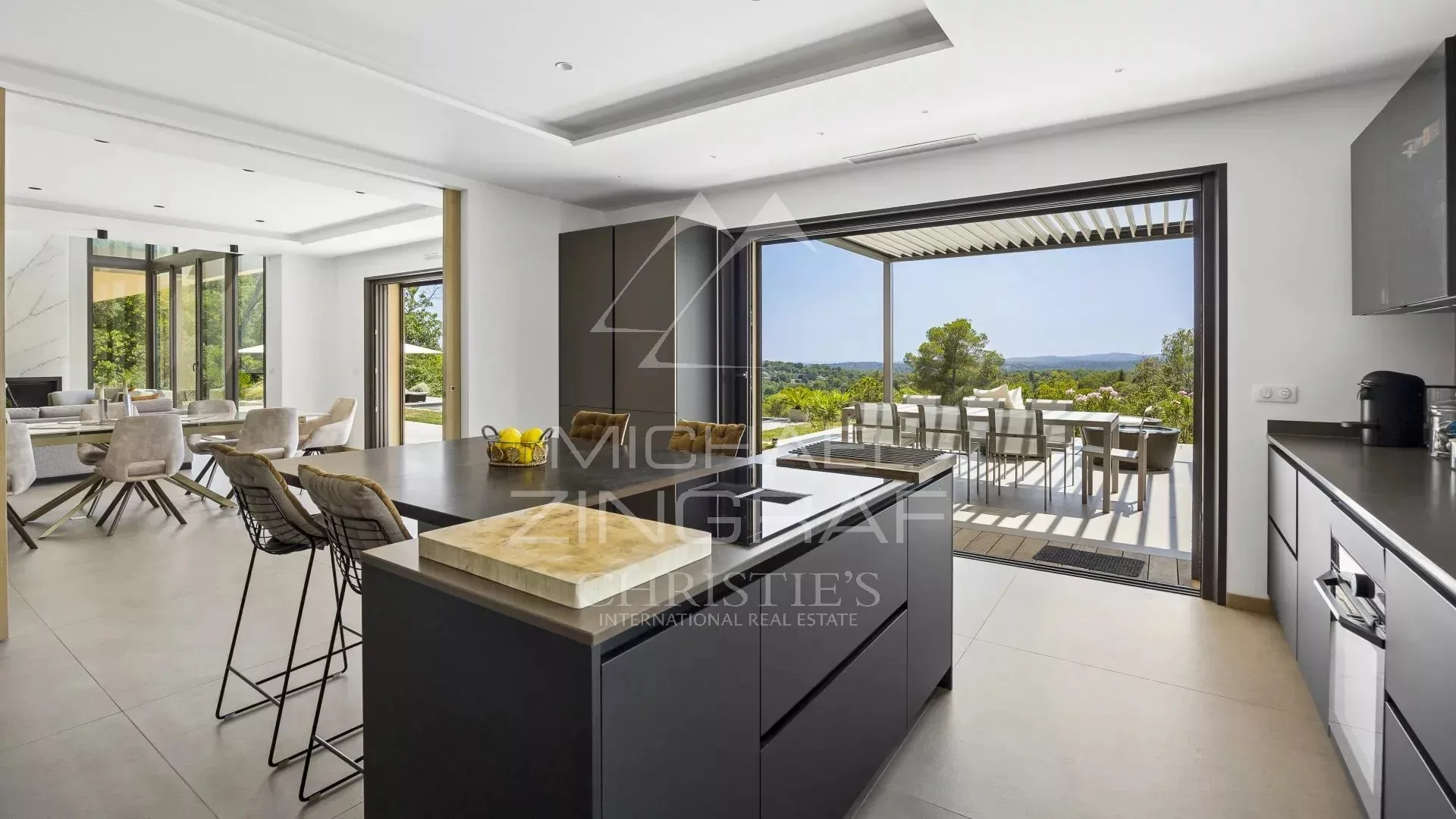 Une signature architecturale contemporaine avec panorama d'exception - 25