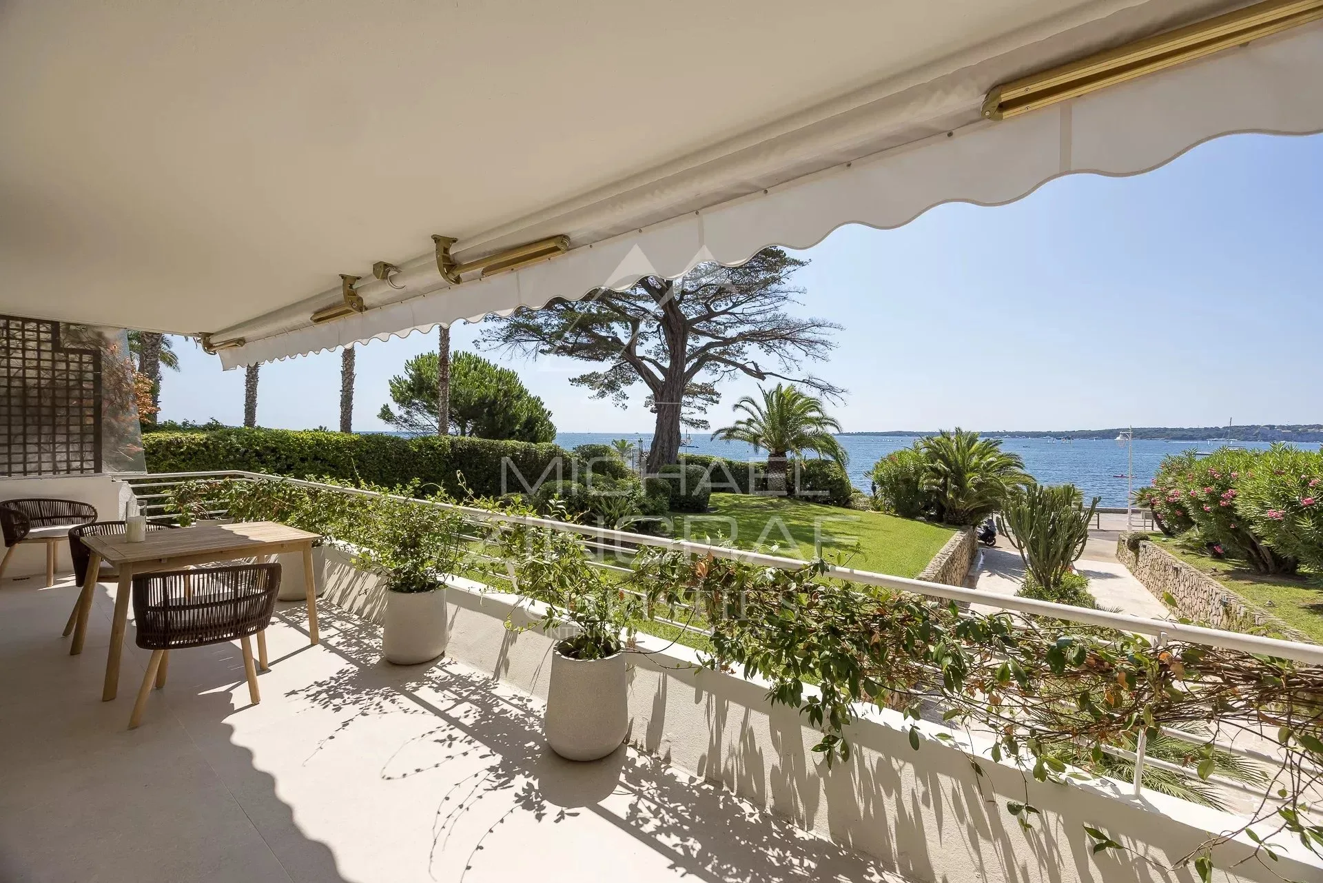Palm Beach – Appartement d’exception 4 pièces - vue mer panoramique - 14
