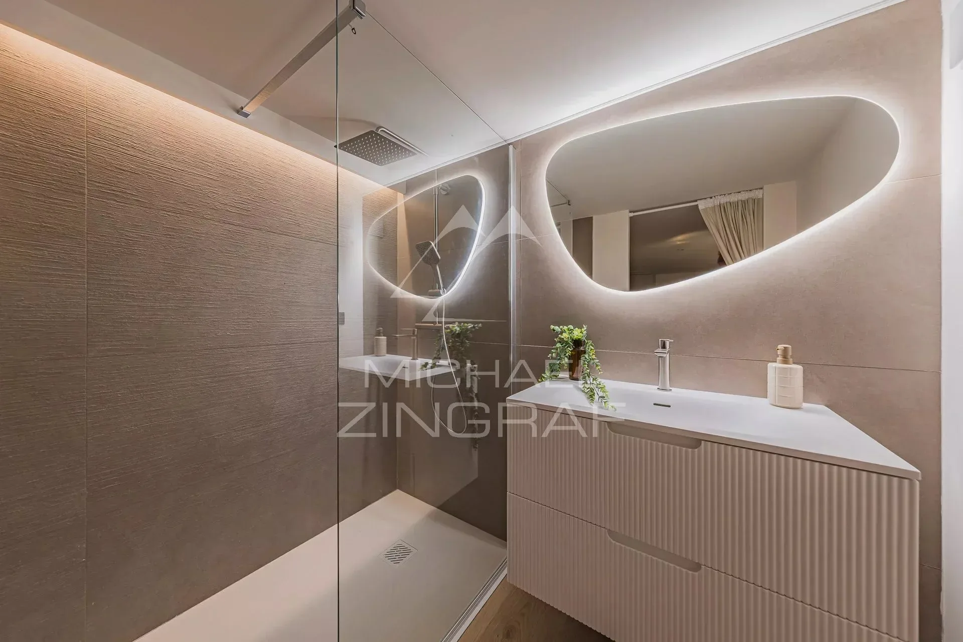 Villa 5 suites entièrement rénovée au Pyla - 24