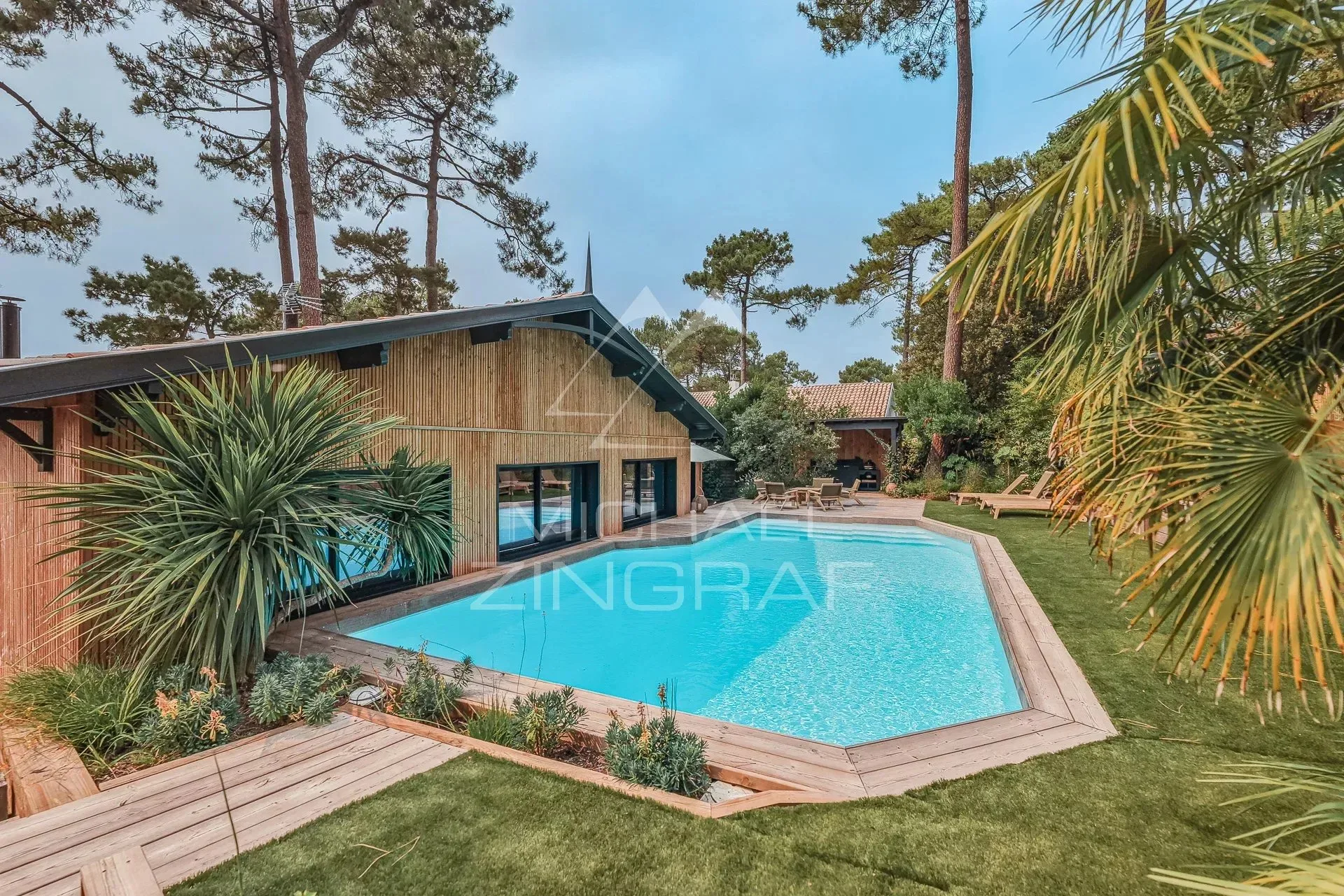 Villa 5 suites entièrement rénovée au Pyla - 17