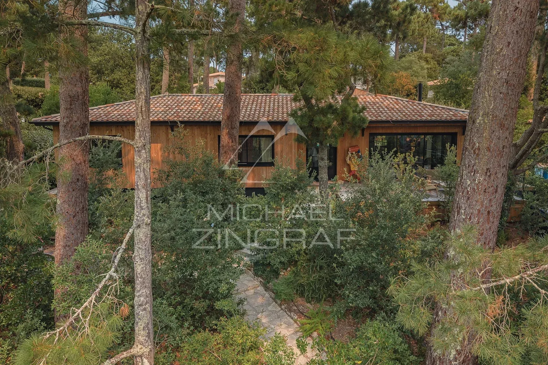 Villa 5 suites entièrement rénovée au Pyla - 21