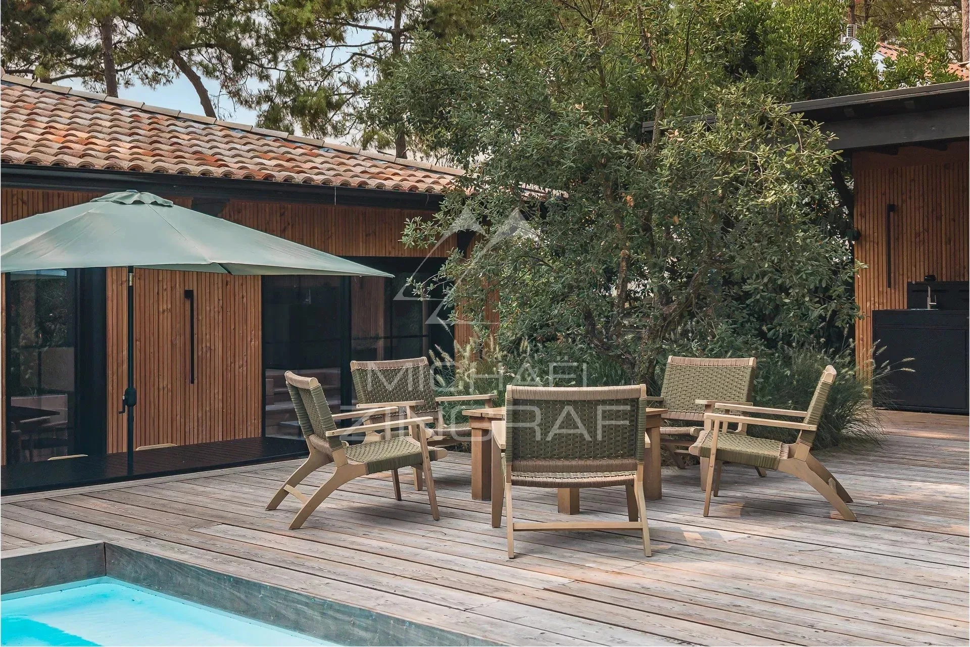 Villa 5 suites entièrement rénovée au Pyla - 32