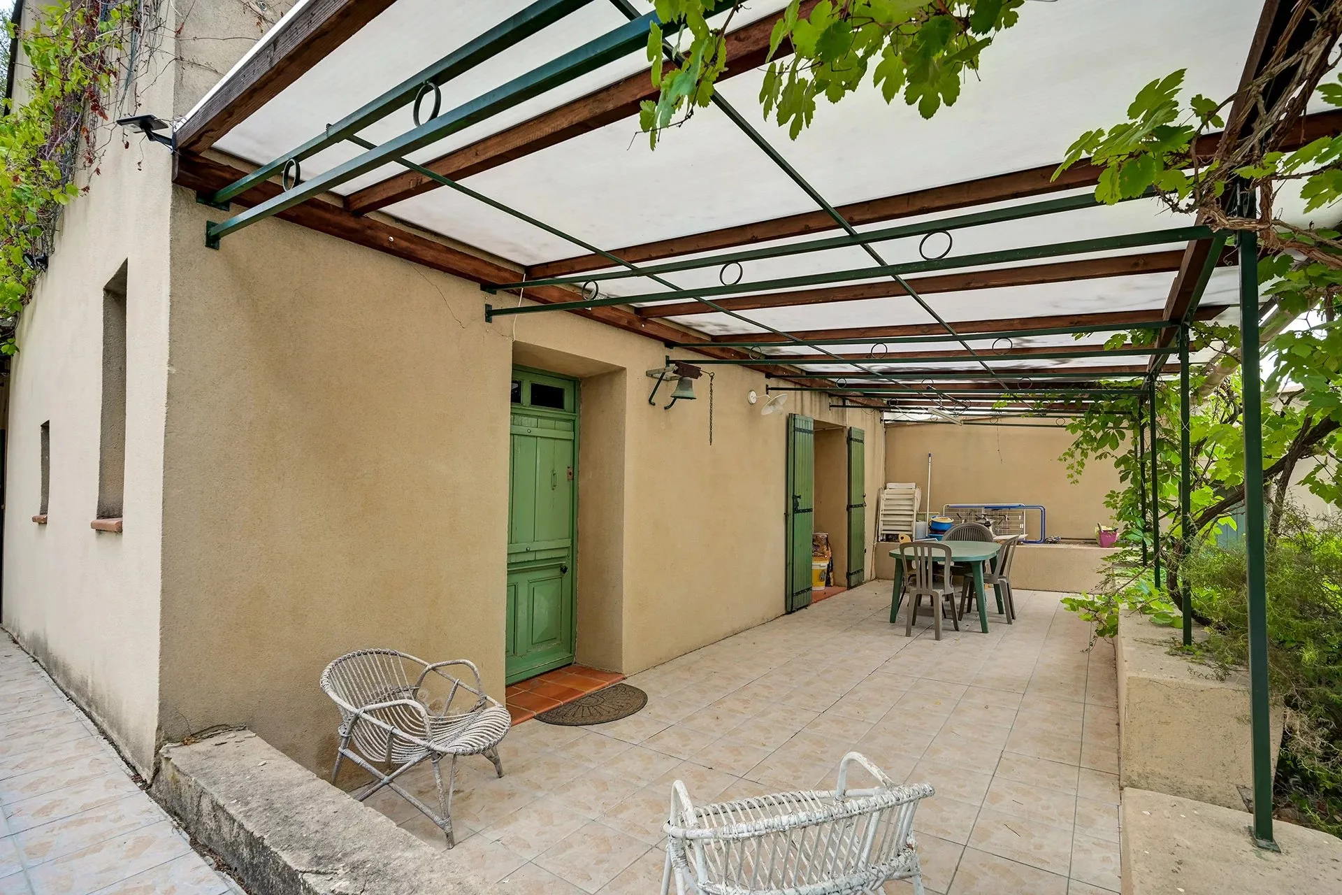 A 14 km d'Aix en Provence, maison familiale avec deux logements, oliveraie - 13