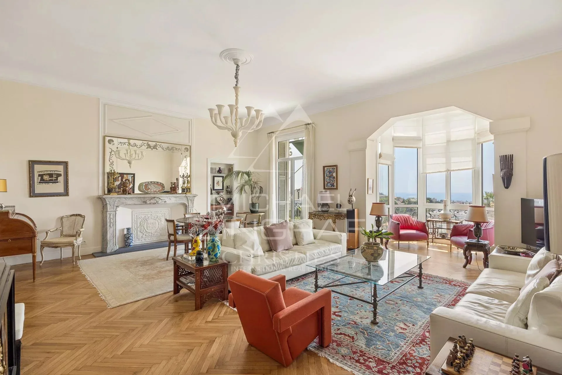 Résidence du Regina – Appartement emblématique de 165 m² avec vue mer