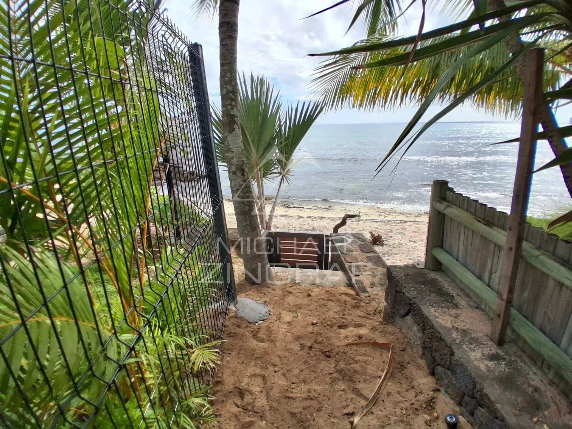 Pointe aux Canonniers – Appartement pieds dans l'eau - 19
