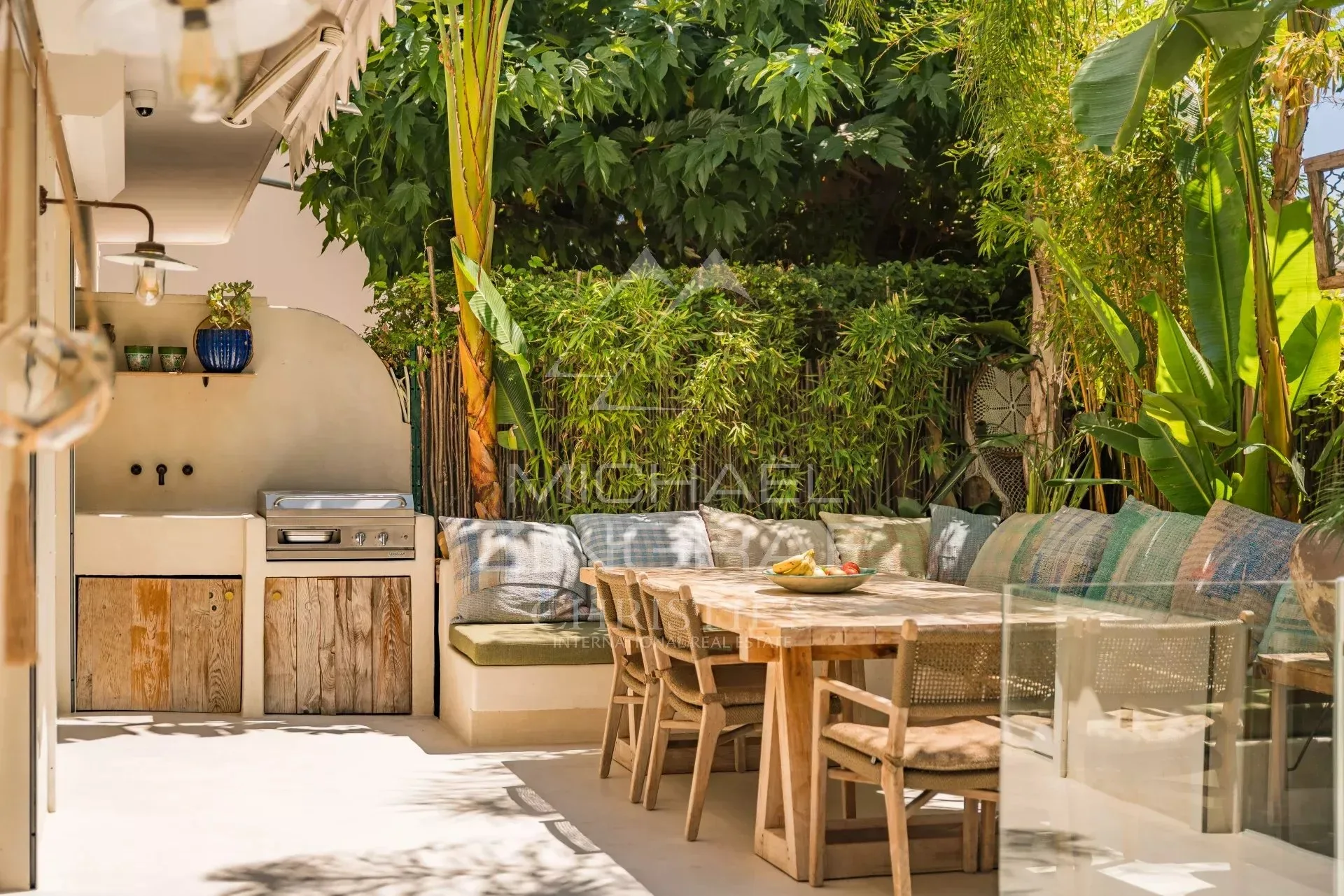 Cannes – Proche Croisette – Élégant rez-de-jardin avec piscine privative - 2