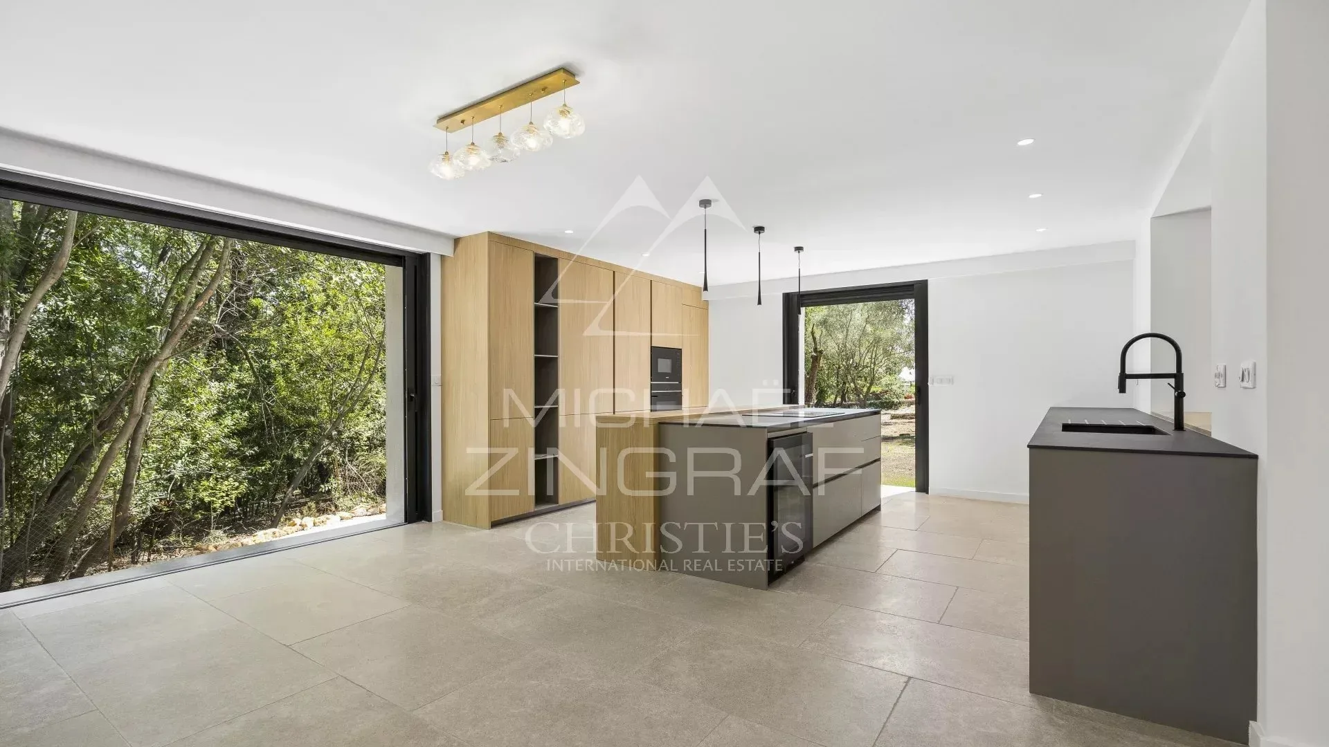 Elegante, vollständig renovierte Villa in absolut ruhiger Lage - 6