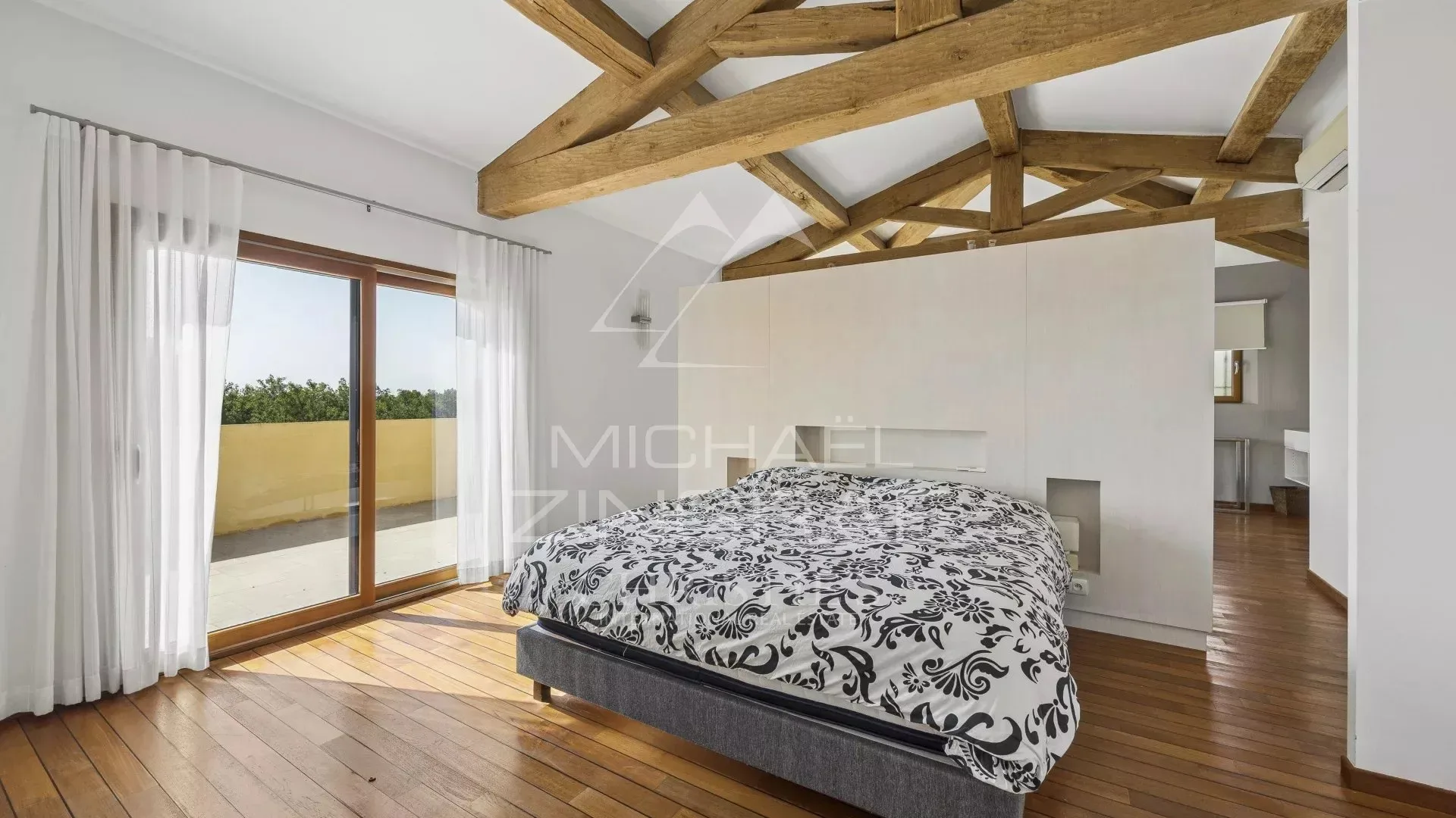 Élégante villa contemporaine au cœur de la Provence - 8