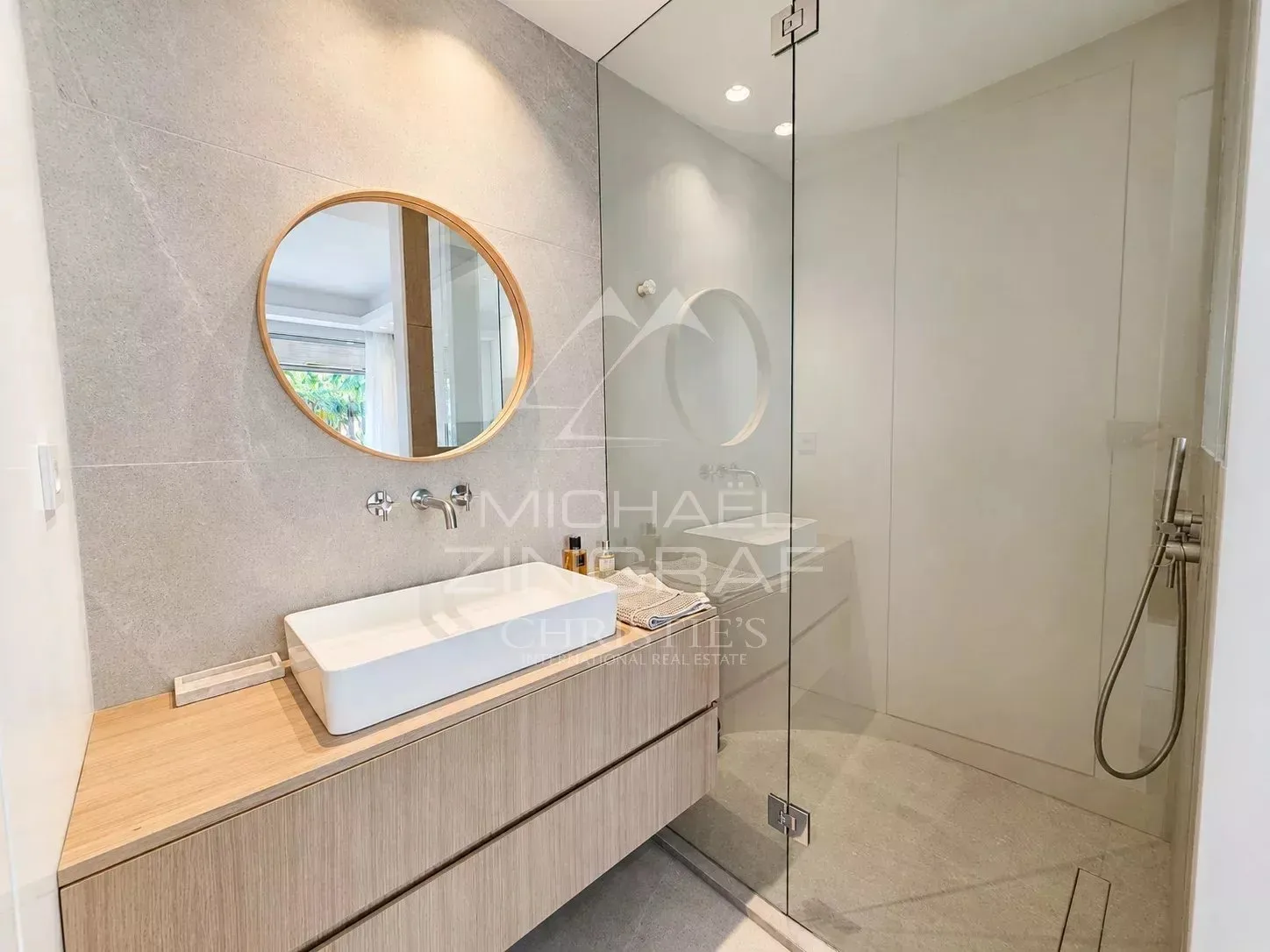 CANNES CROISETTE – EXCEPTIONAL CROSSING APARTMENT WITH SEA VIEW - 7
