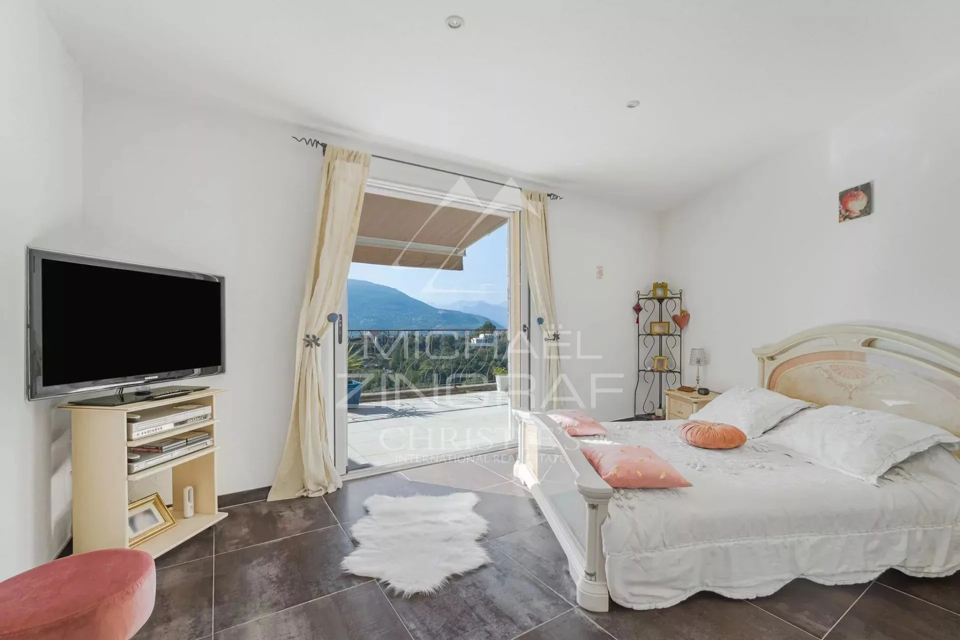 Proche Nice - Colomars - Superbe propriété familiale - 13