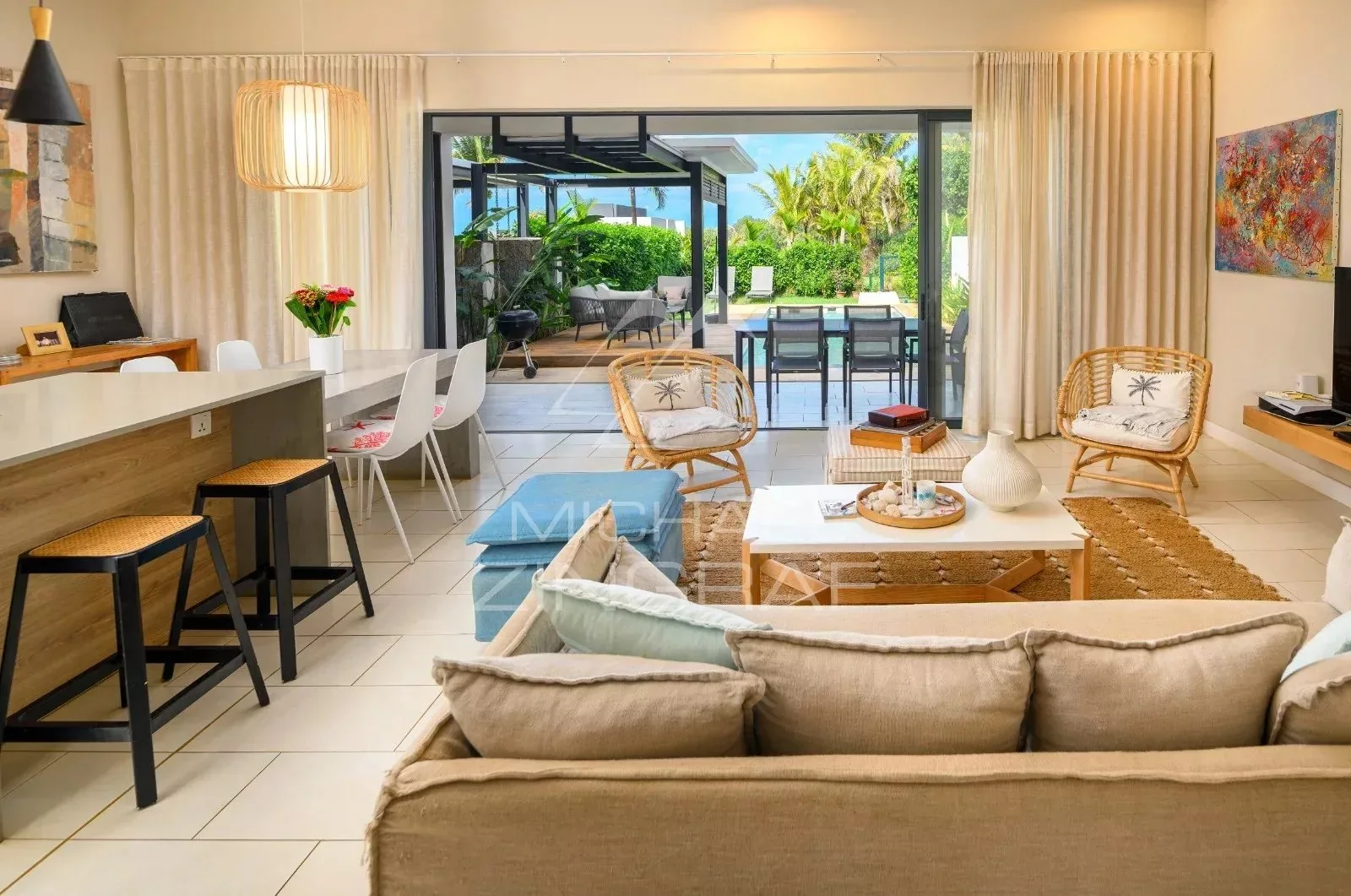Île Maurice – Élégant Duplex de 3 Chambres avec Piscine Privée à Azuri Ocean & Golf Village