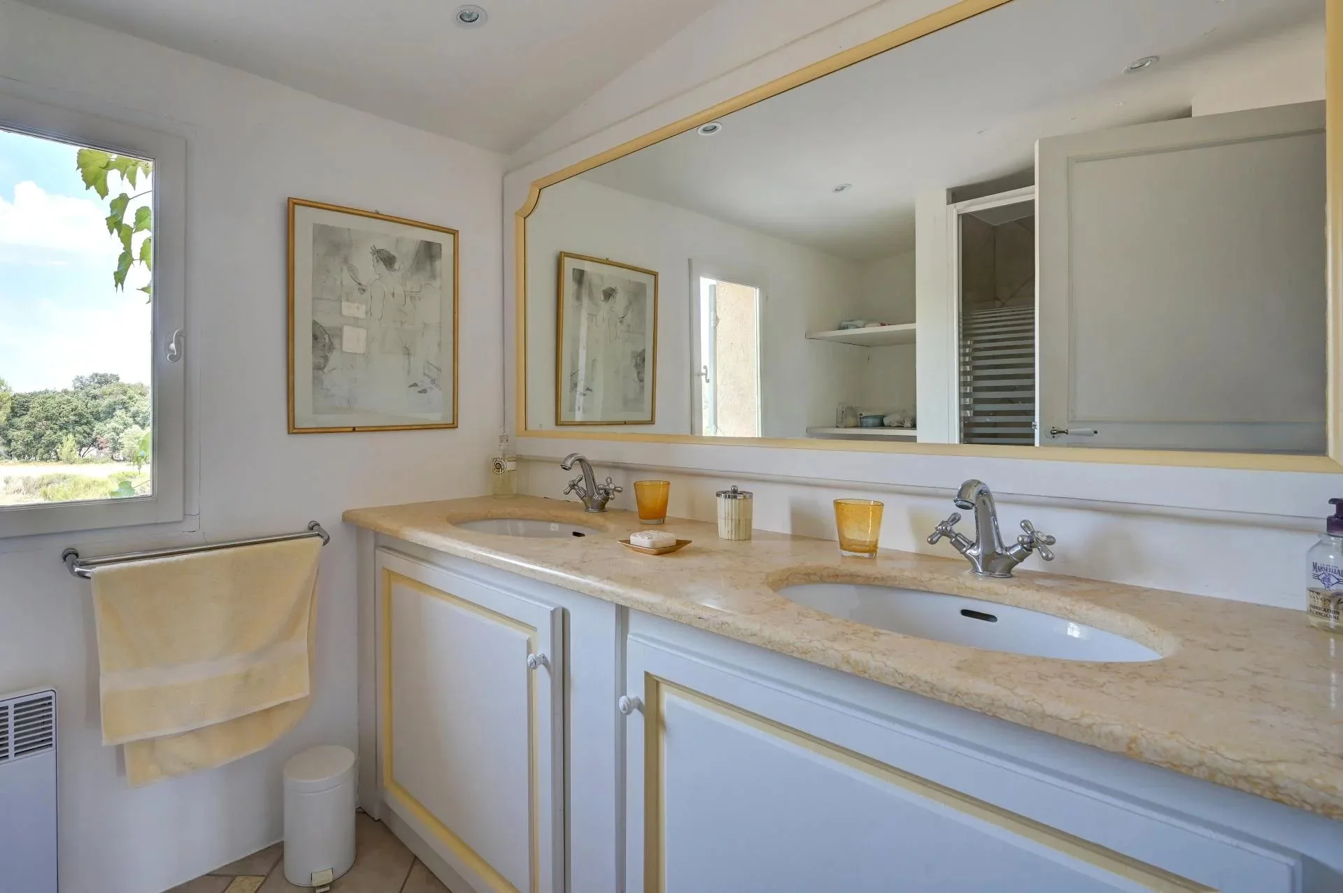 30 minutes from Aix-en-Provence – Authentic 19th-century country house in the heart of an estate of over 5 hectares - 63