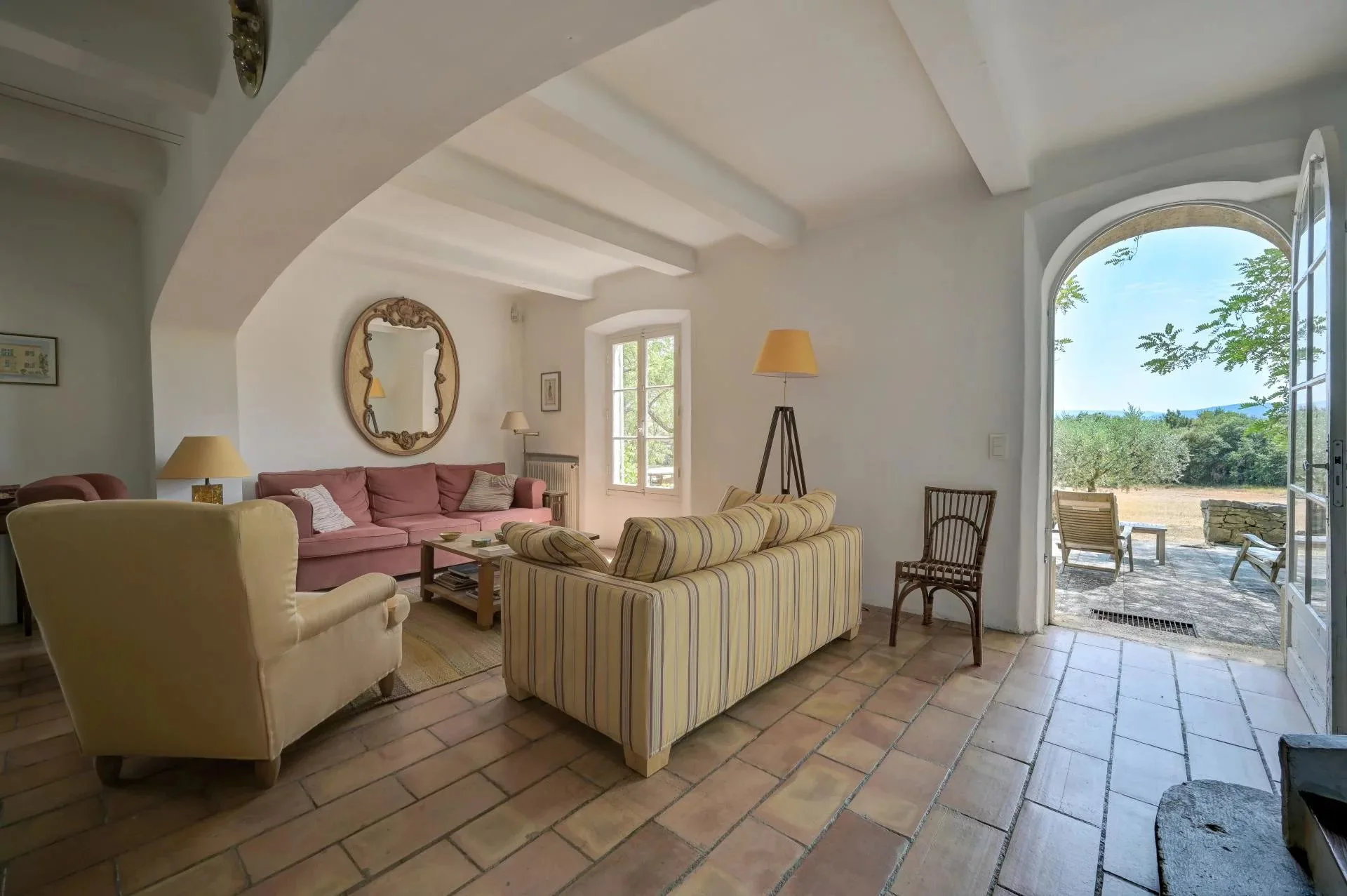 30 minutes from Aix-en-Provence – Authentic 19th-century country house in the heart of an estate of over 5 hectares - 69