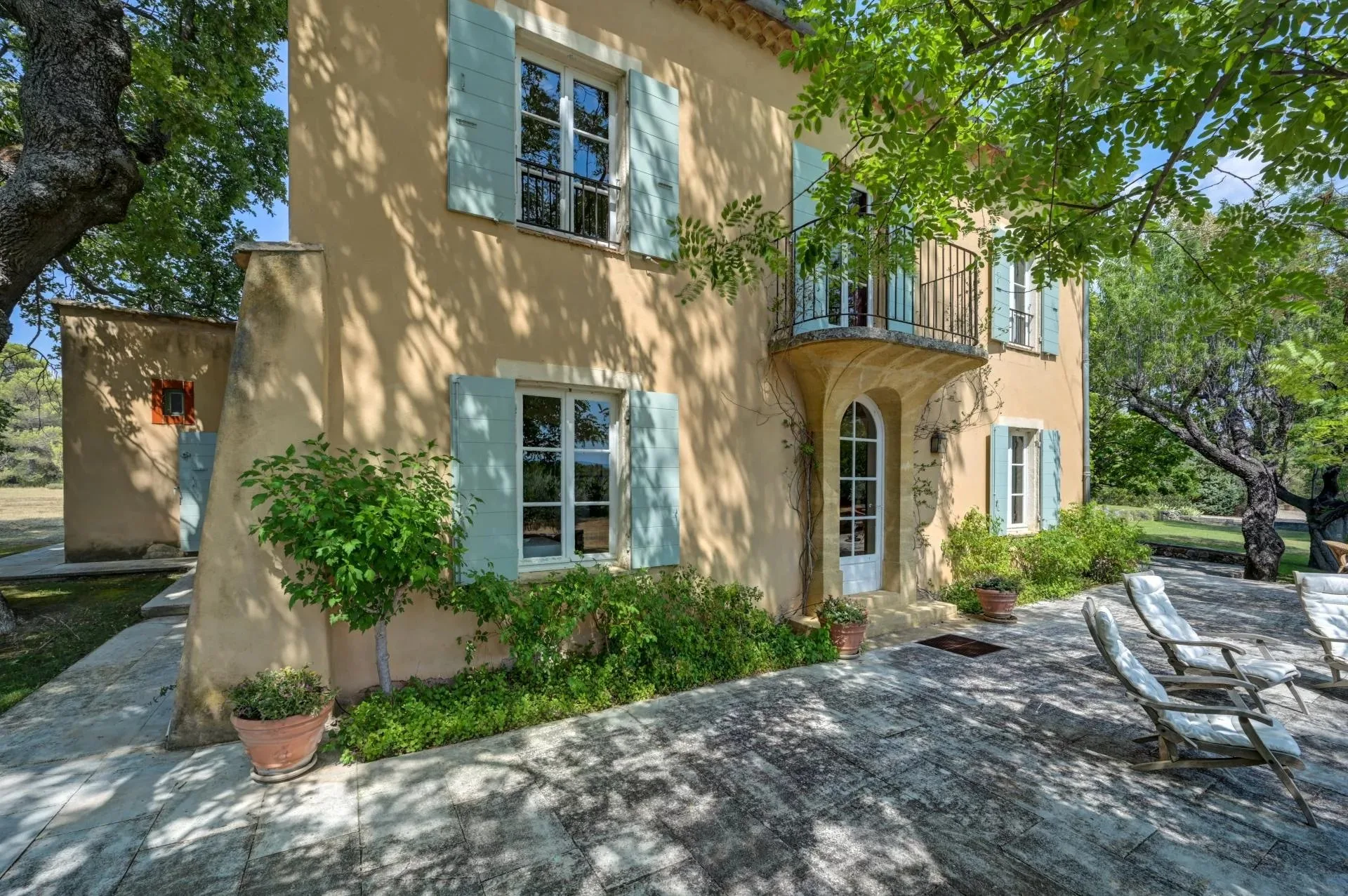 30 minutes from Aix-en-Provence – Authentic 19th-century country house in the heart of an estate of over 5 hectares - 78